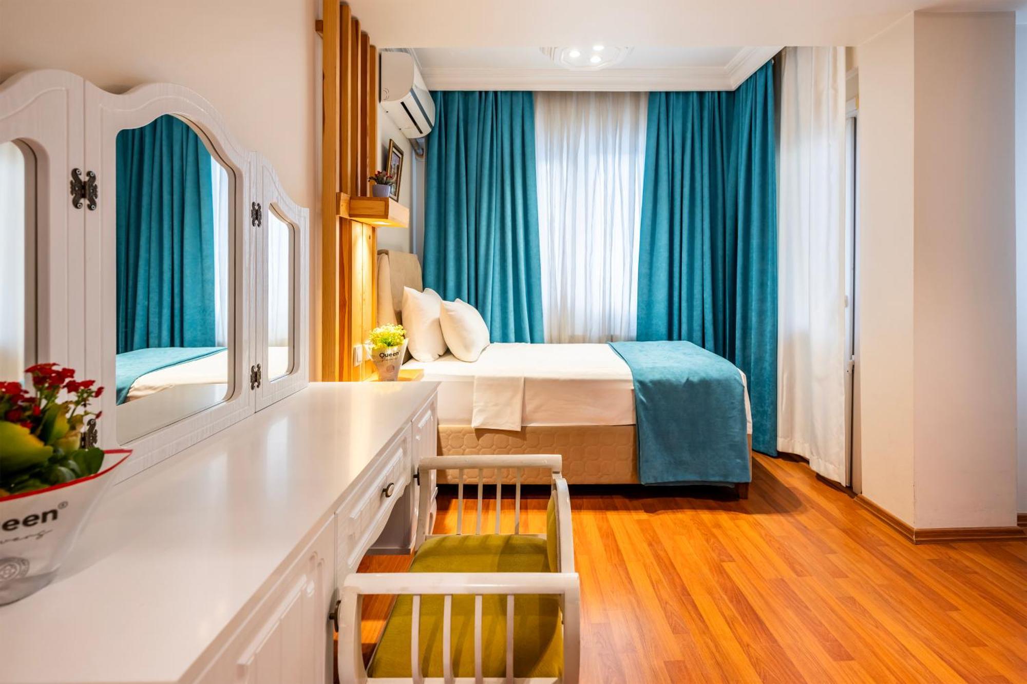 Aparthotel Maniz *