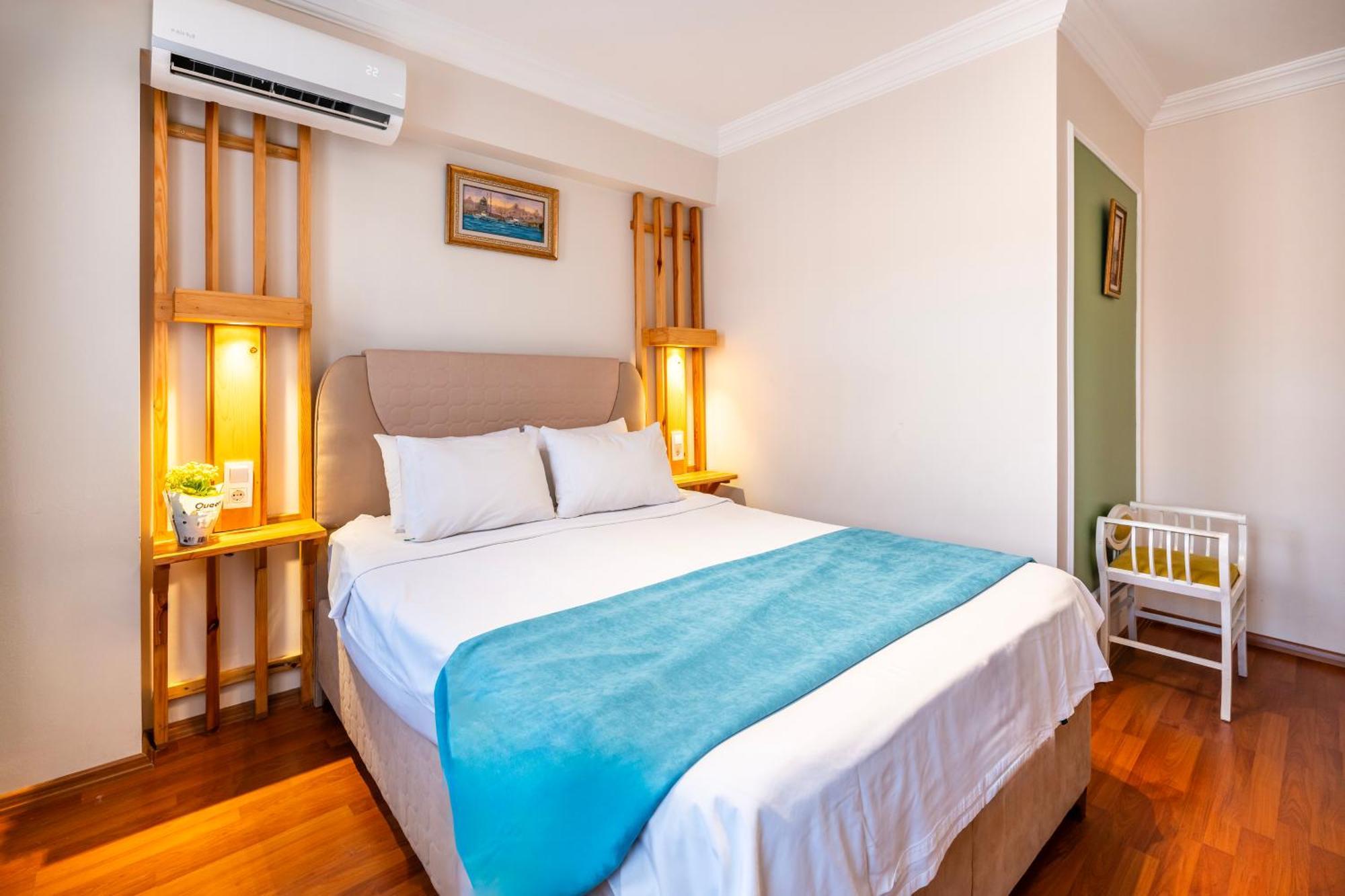 Maniz Aparthotel *