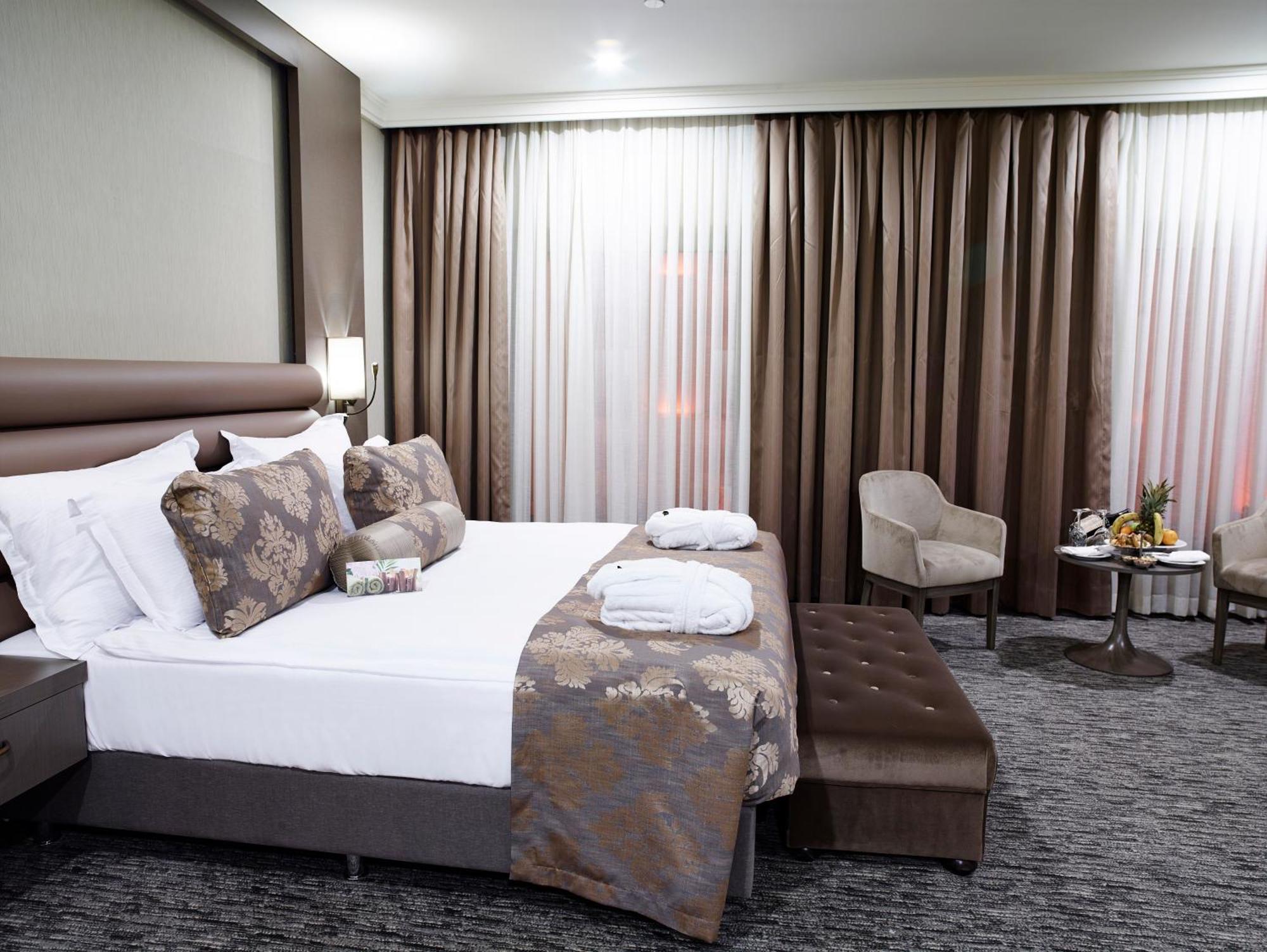 Hotel Euro Park 5*