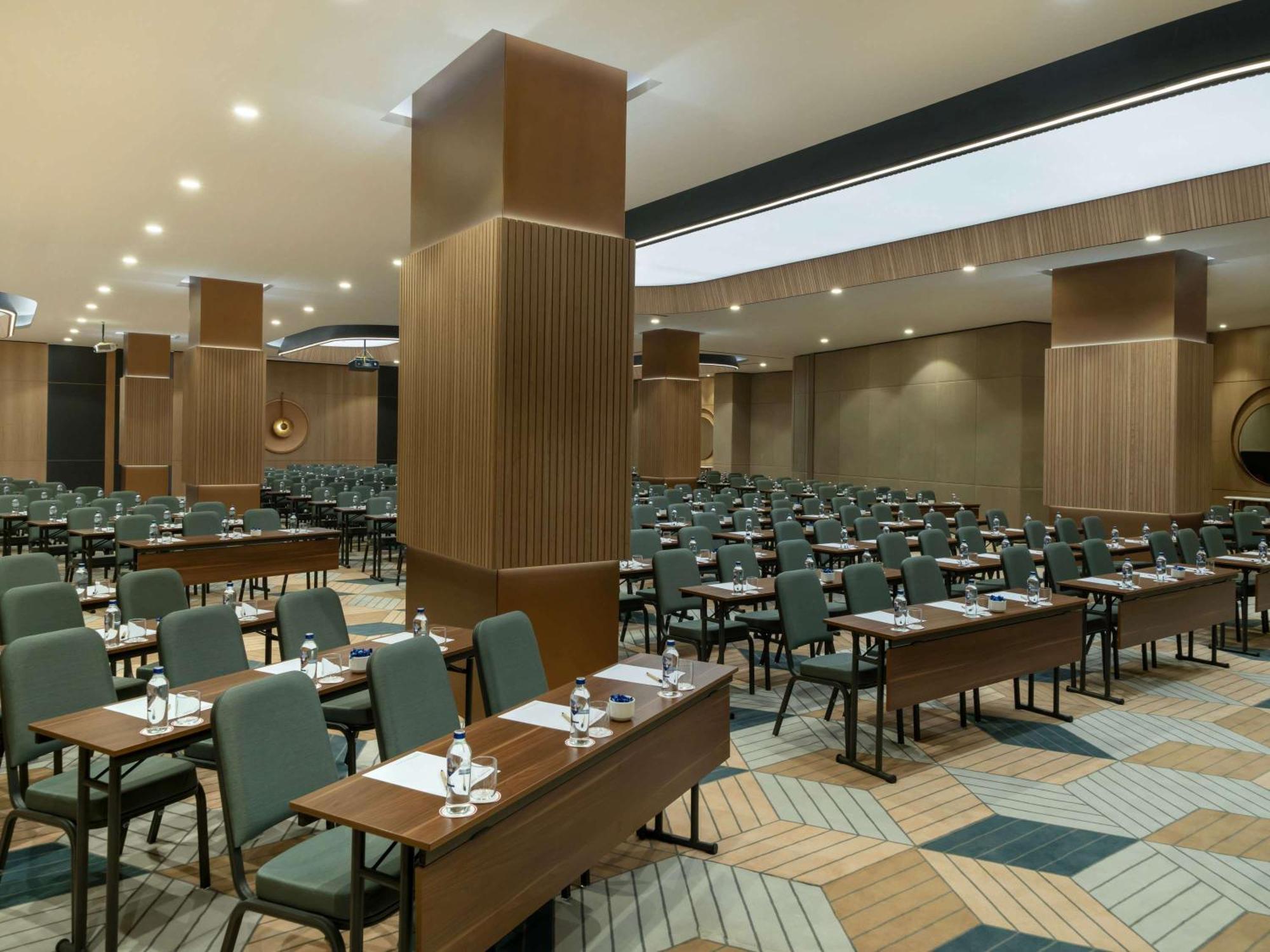 Moevenpick Marmara Sea Hotel 5*