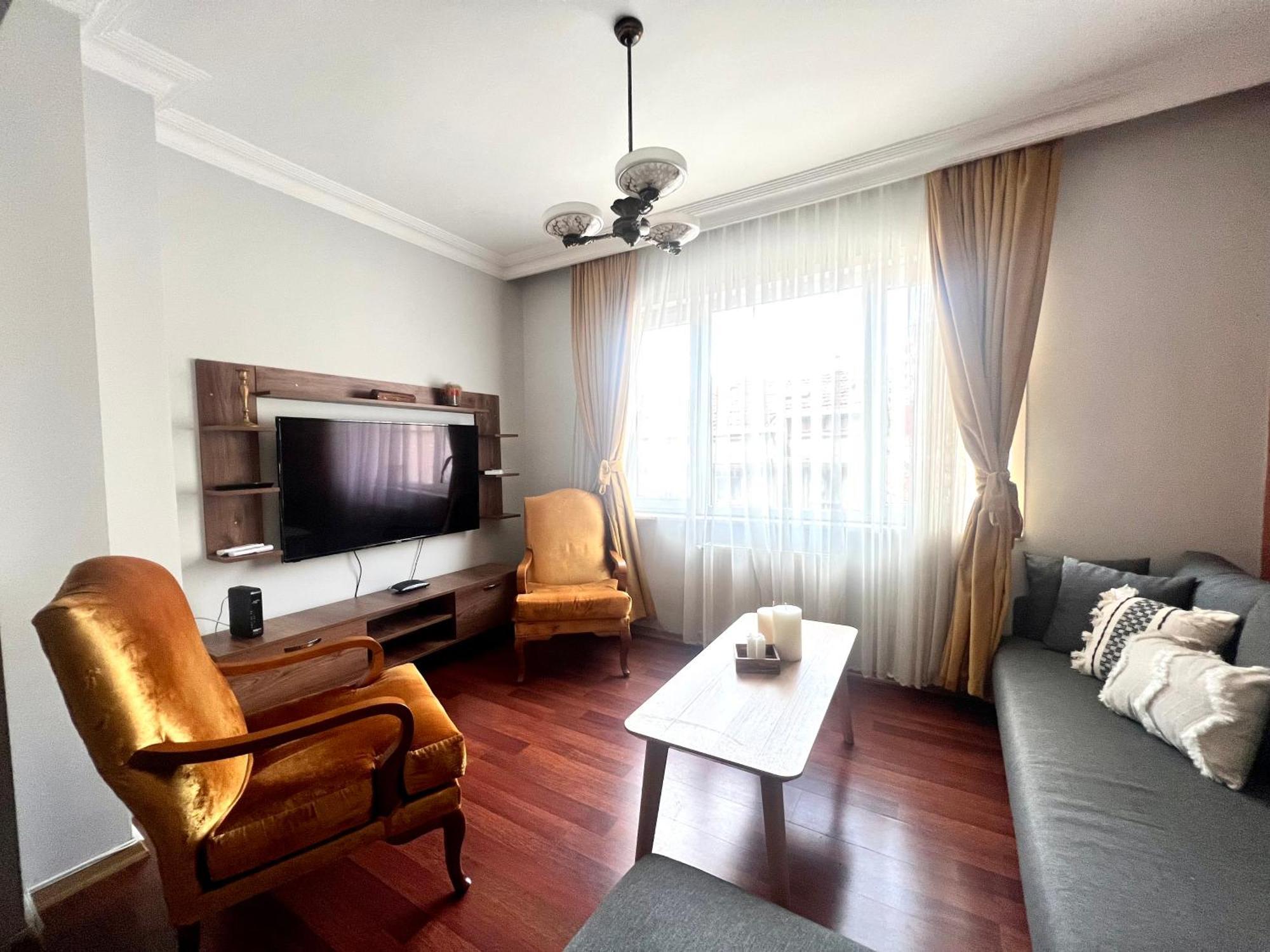 Spacious Flat, 4br, 4acs, Taksim, Uelk 1 Apartment *