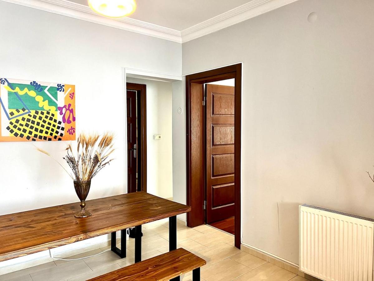 Spacious Flat, 4br, 4acs, Taksim, Uelk 1 Apartment *