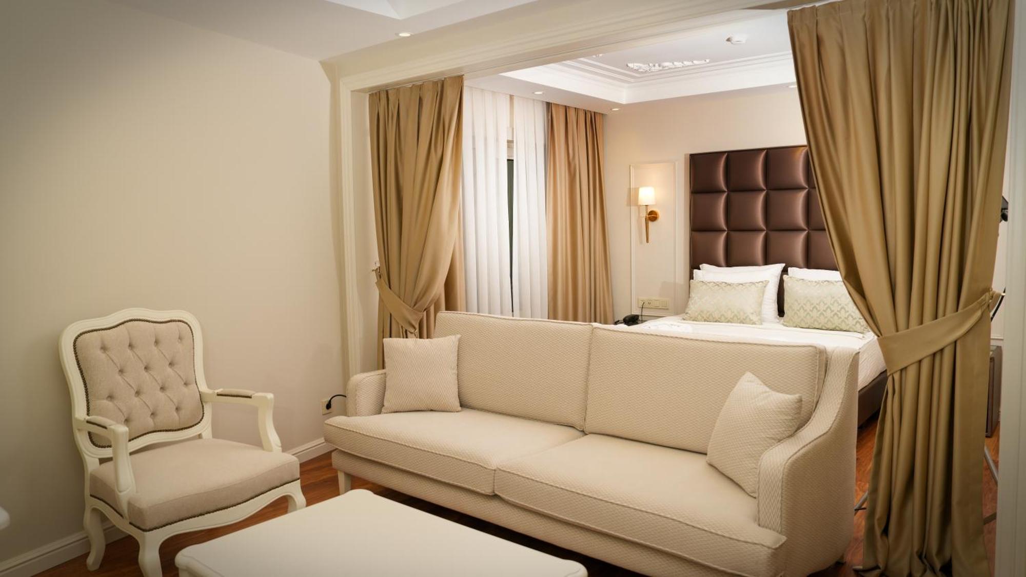Gaia Hotel