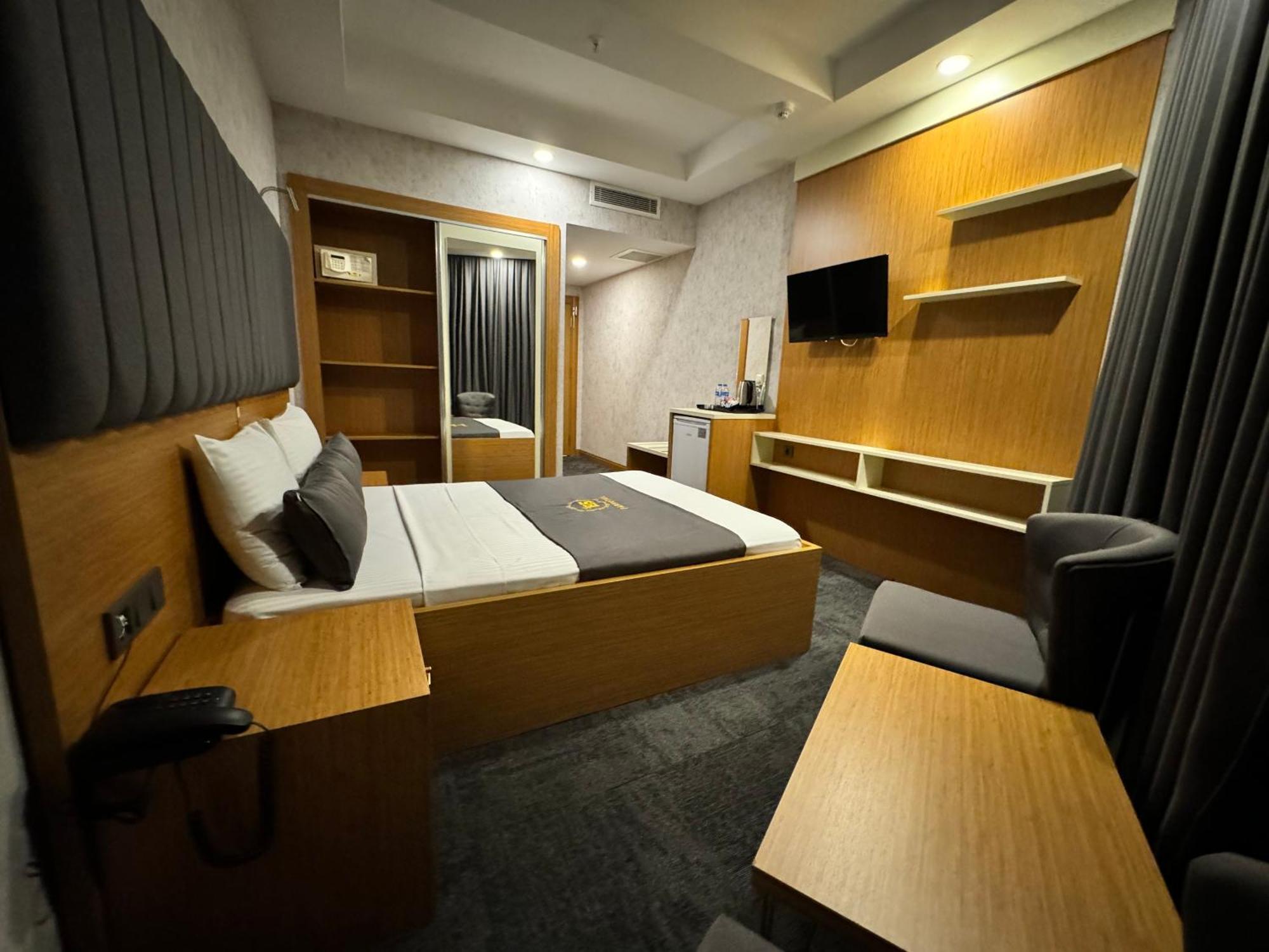 E5 Park Hotel
