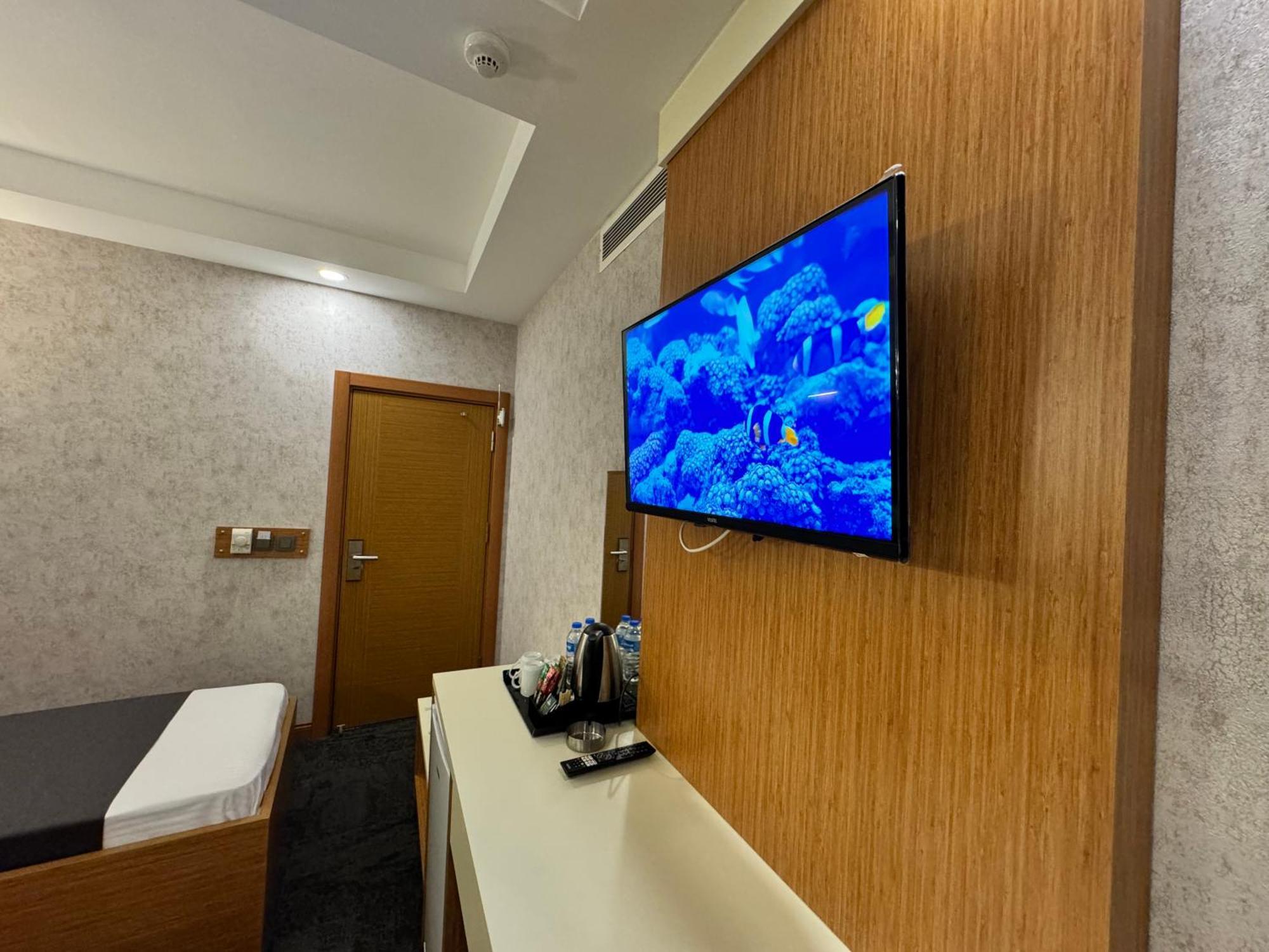 Hotel E5 Park 3*