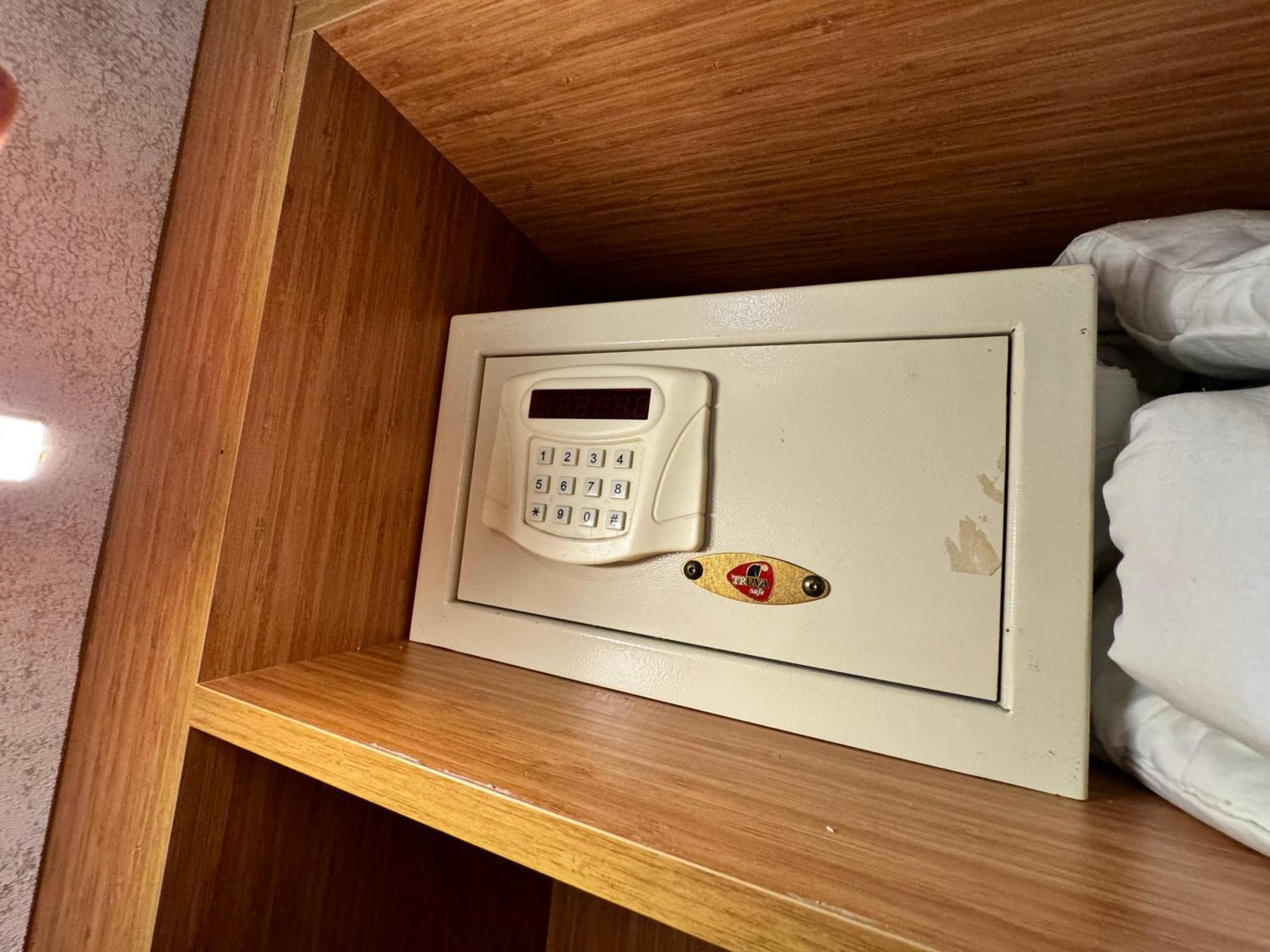 E5 Park Hotel 3*