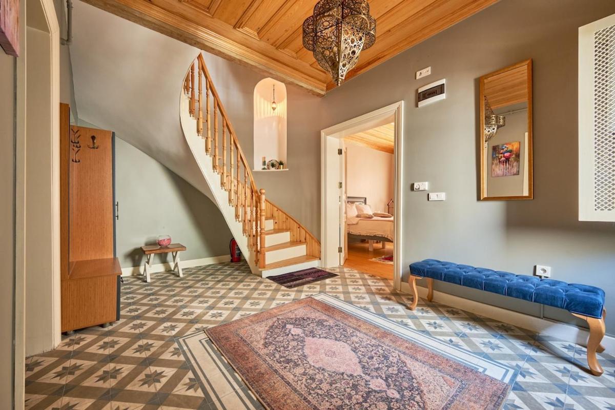 Nostalgic & Comfortable Historical Home! * Istanbul