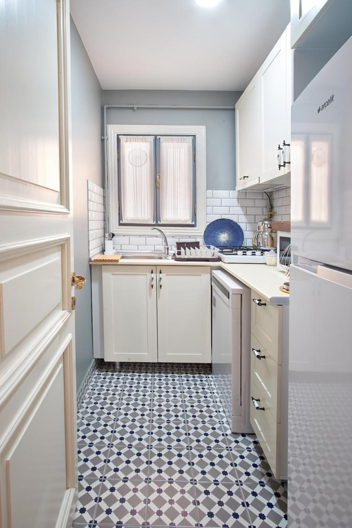 Nostalgic & Comfortable Historical Home!