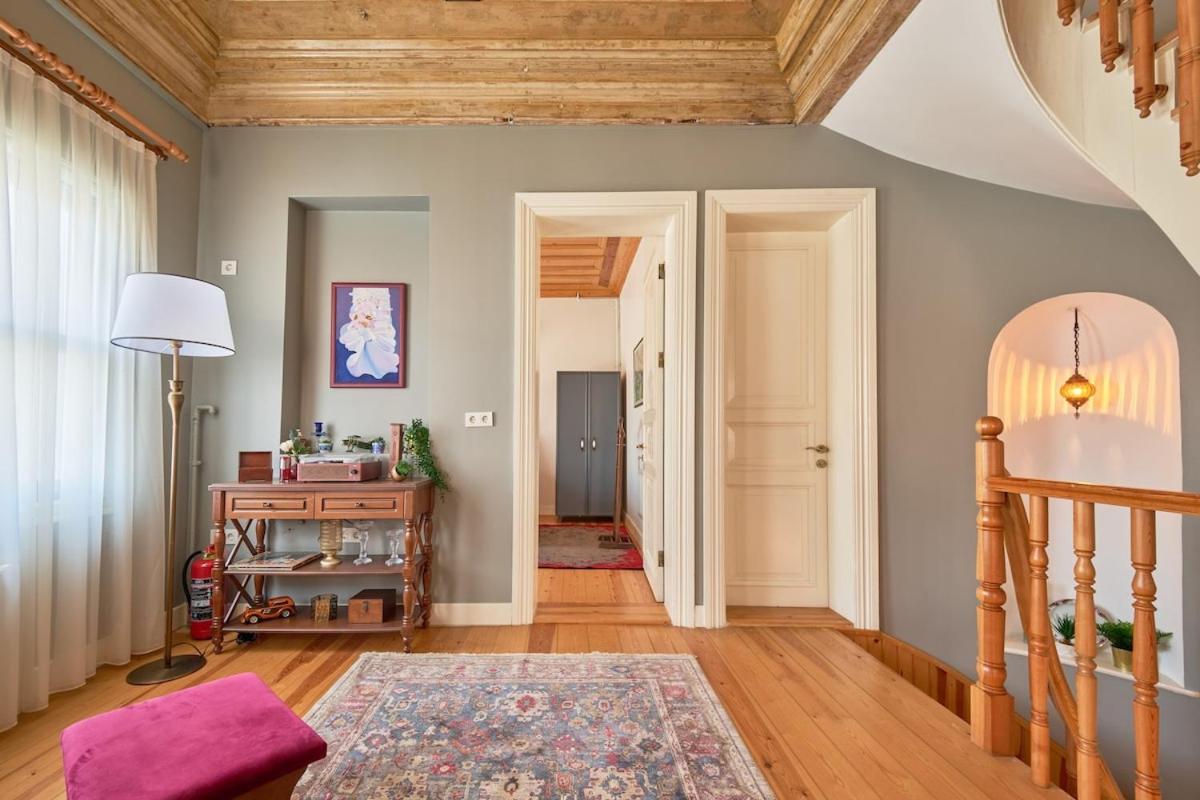 Nostalgic & Comfortable Historical Home! Villa Istanbul