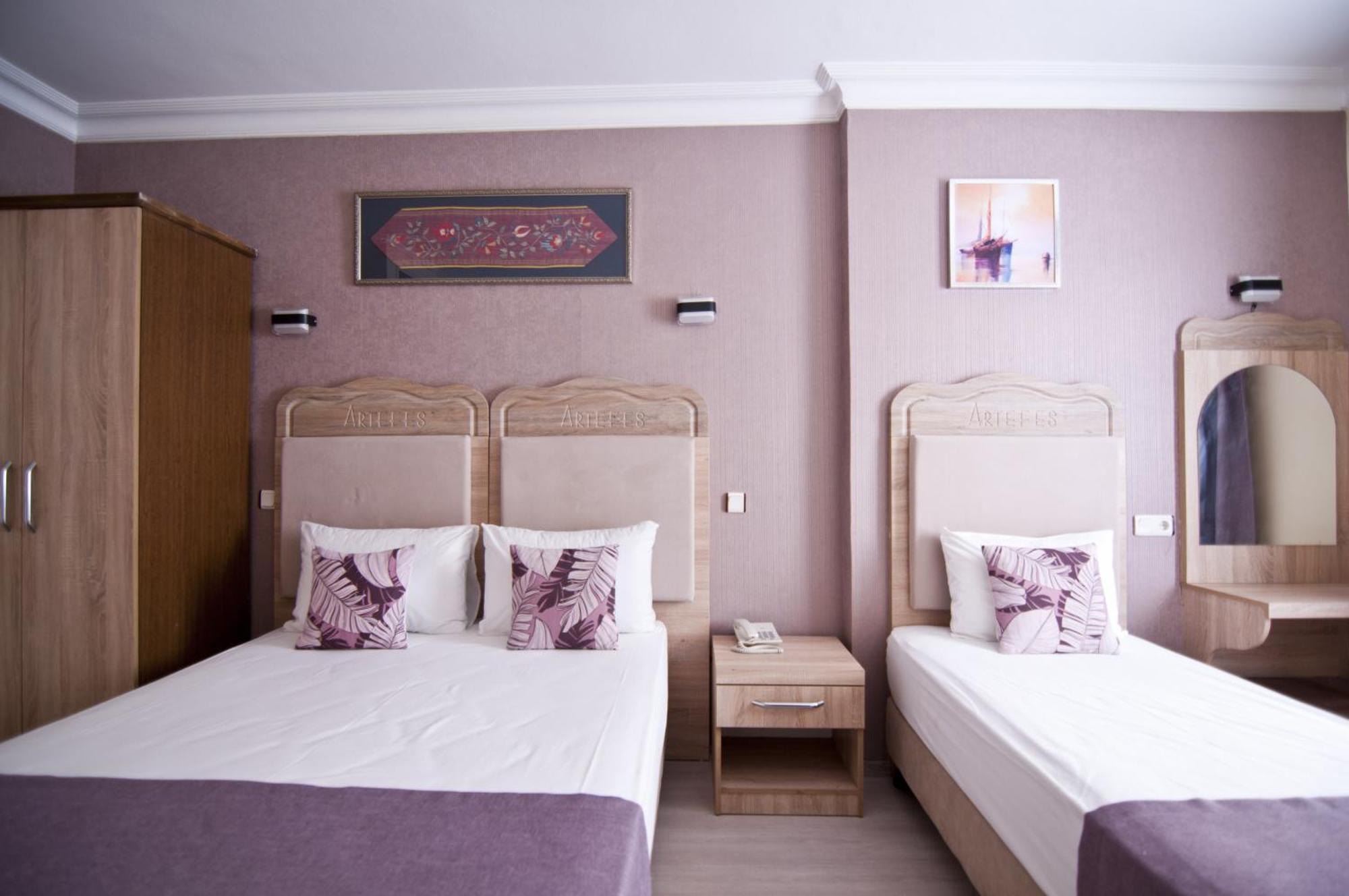 Hotel Artefes Old