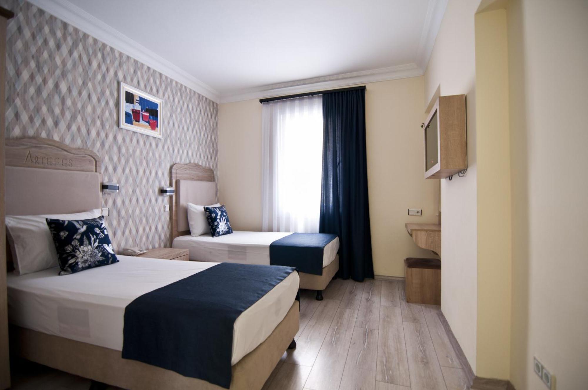 Artefes Old Hotel