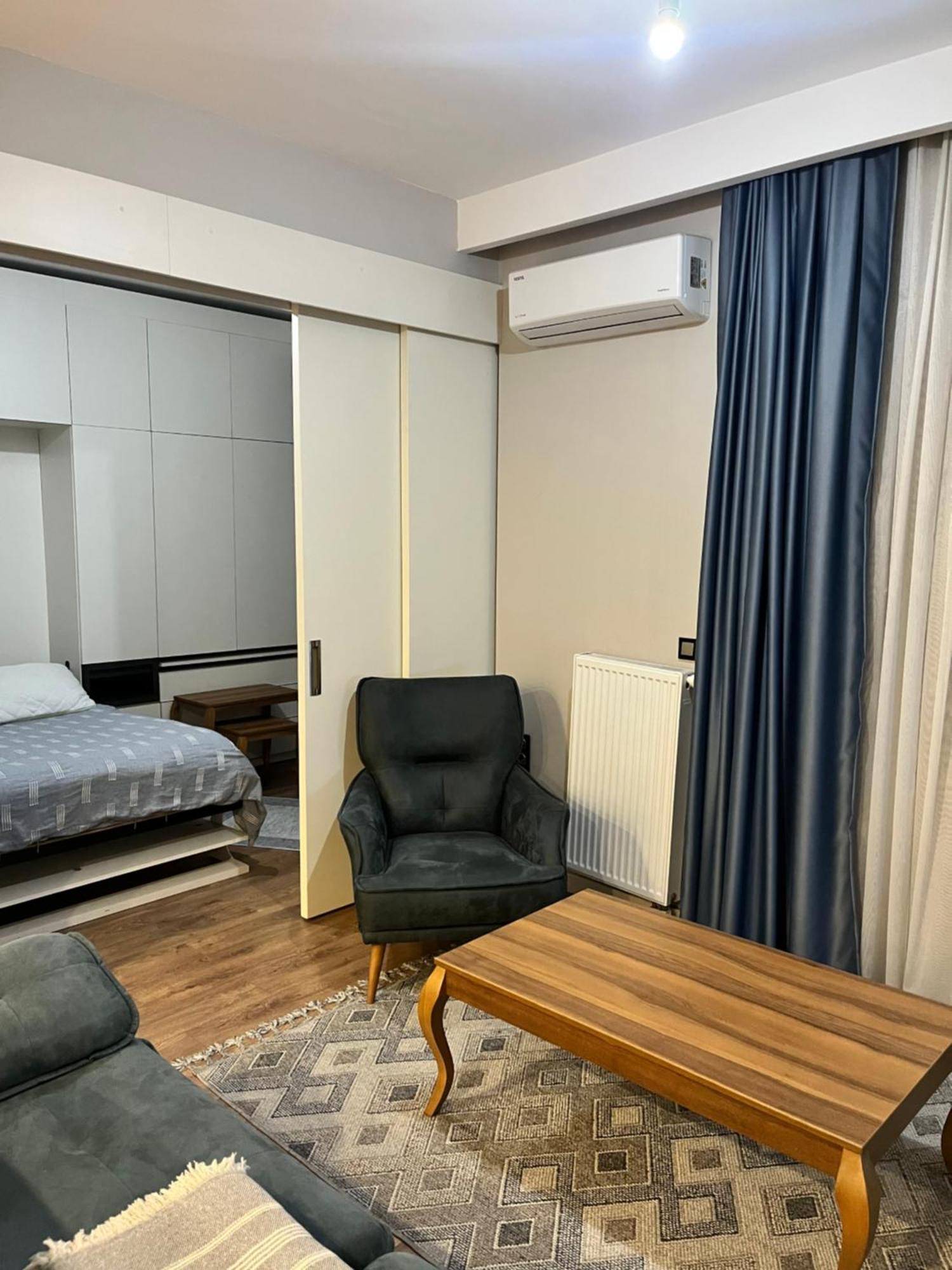 Toya Next Apartment *
