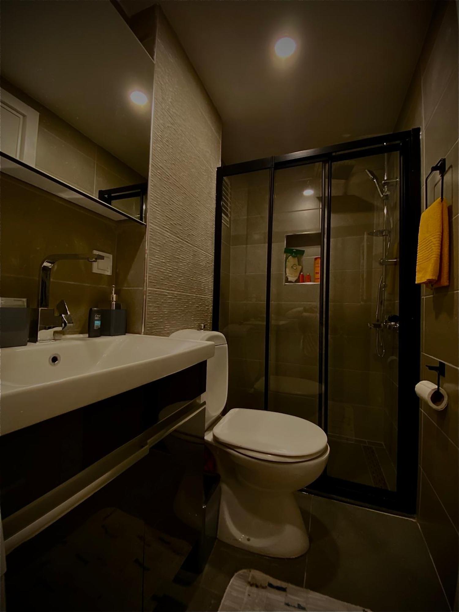Comfortable And Lovely, In The Heart Of Apartment *