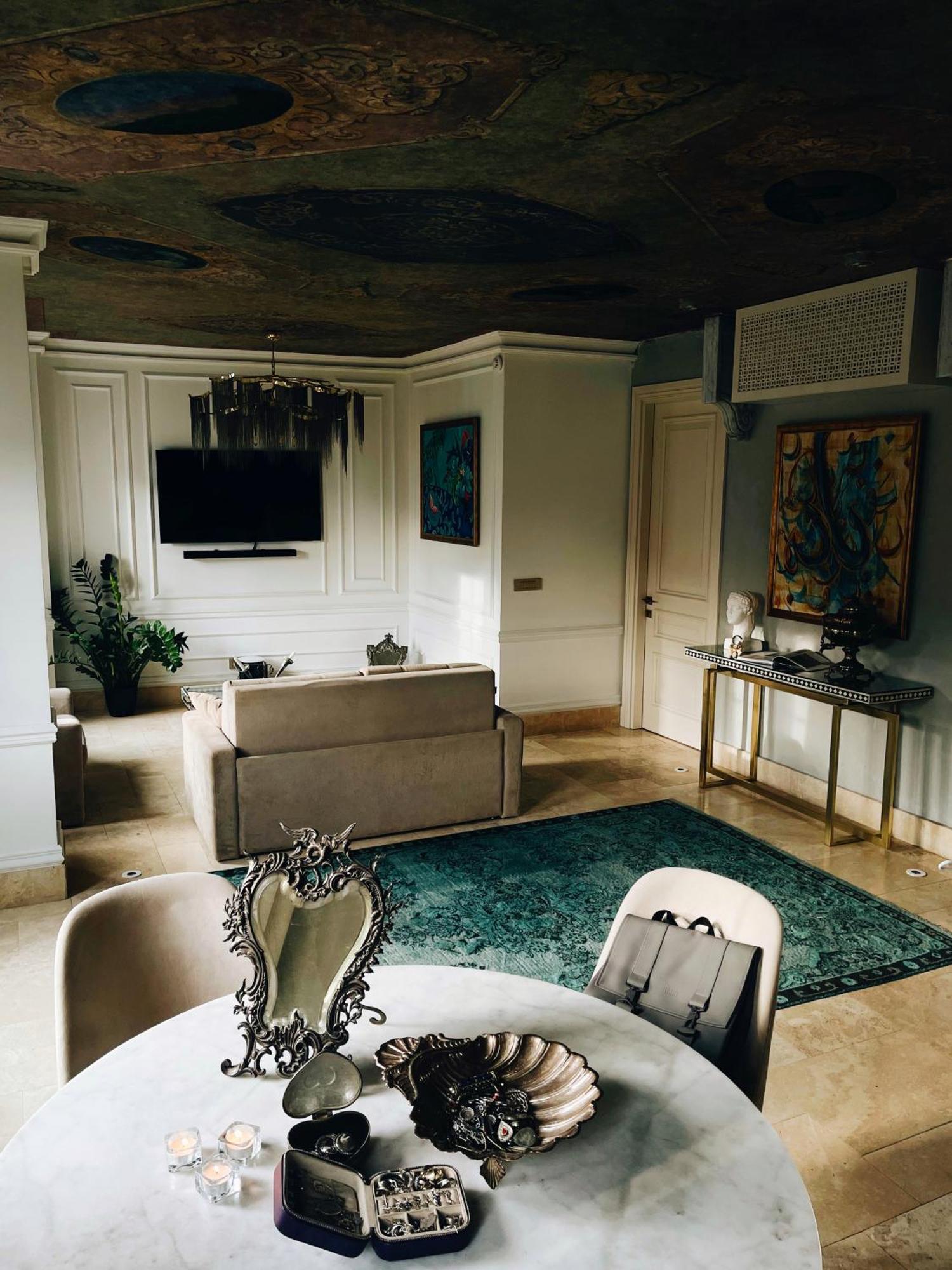 Ab Residences -cihangir Luxury Antique *