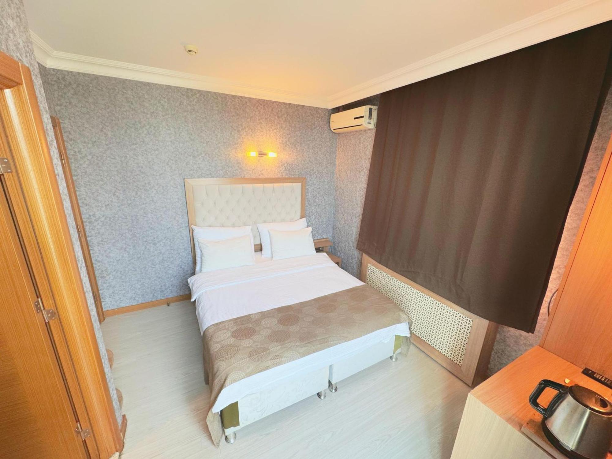 Lounge Hotel