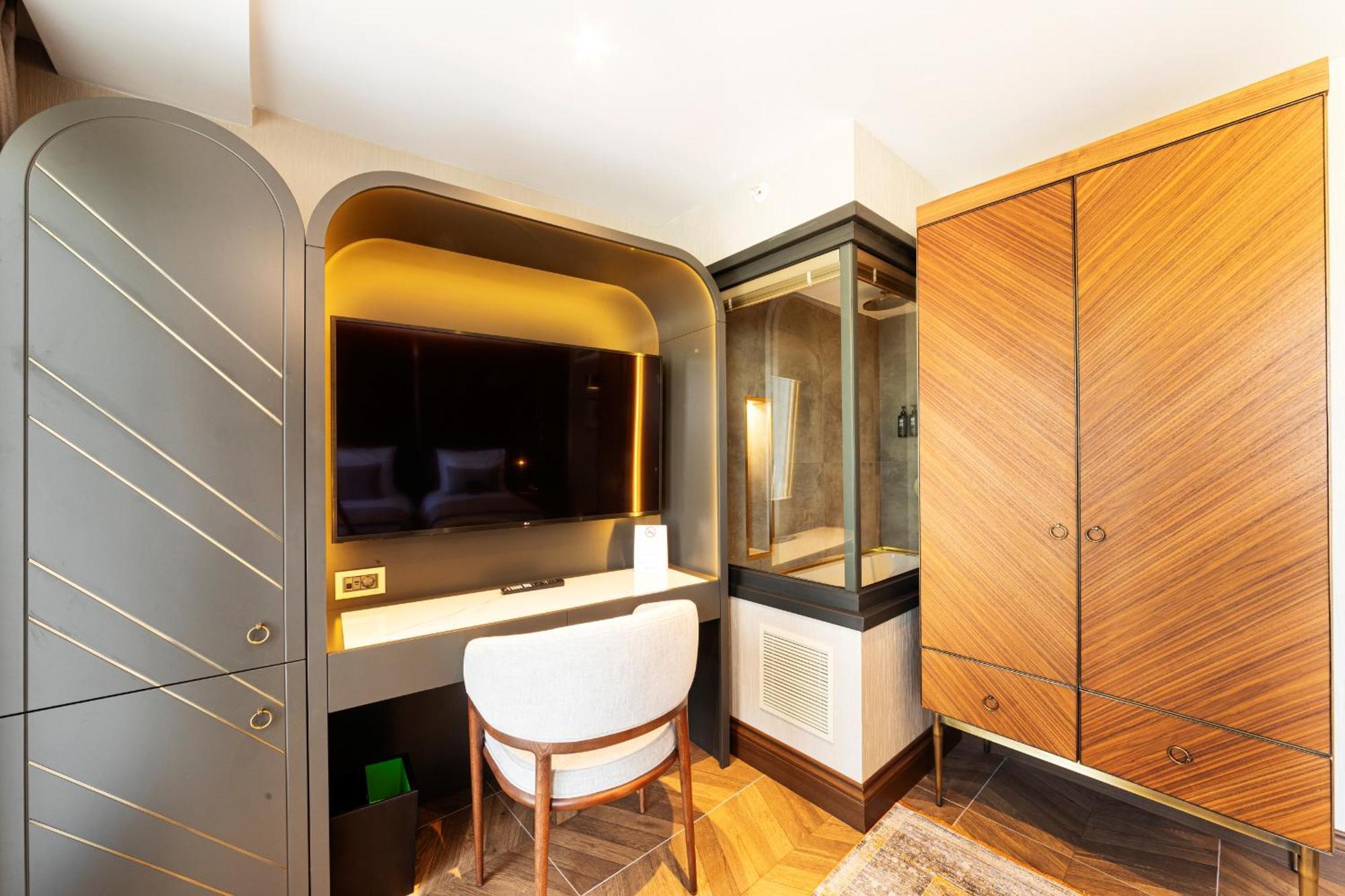 Levni Premium Old 4*