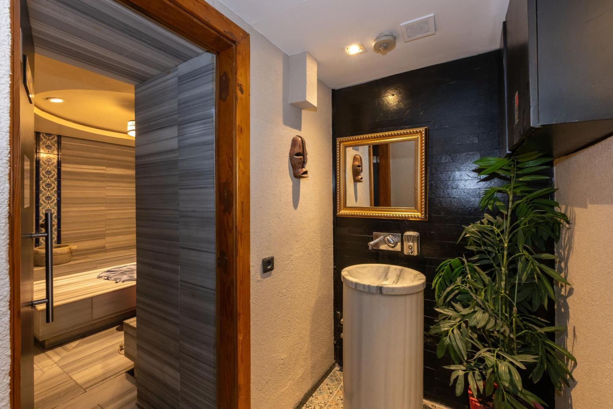 Pera Tulip Hotel & Spa - Istanbul Taksim Pera City Center Istanbul