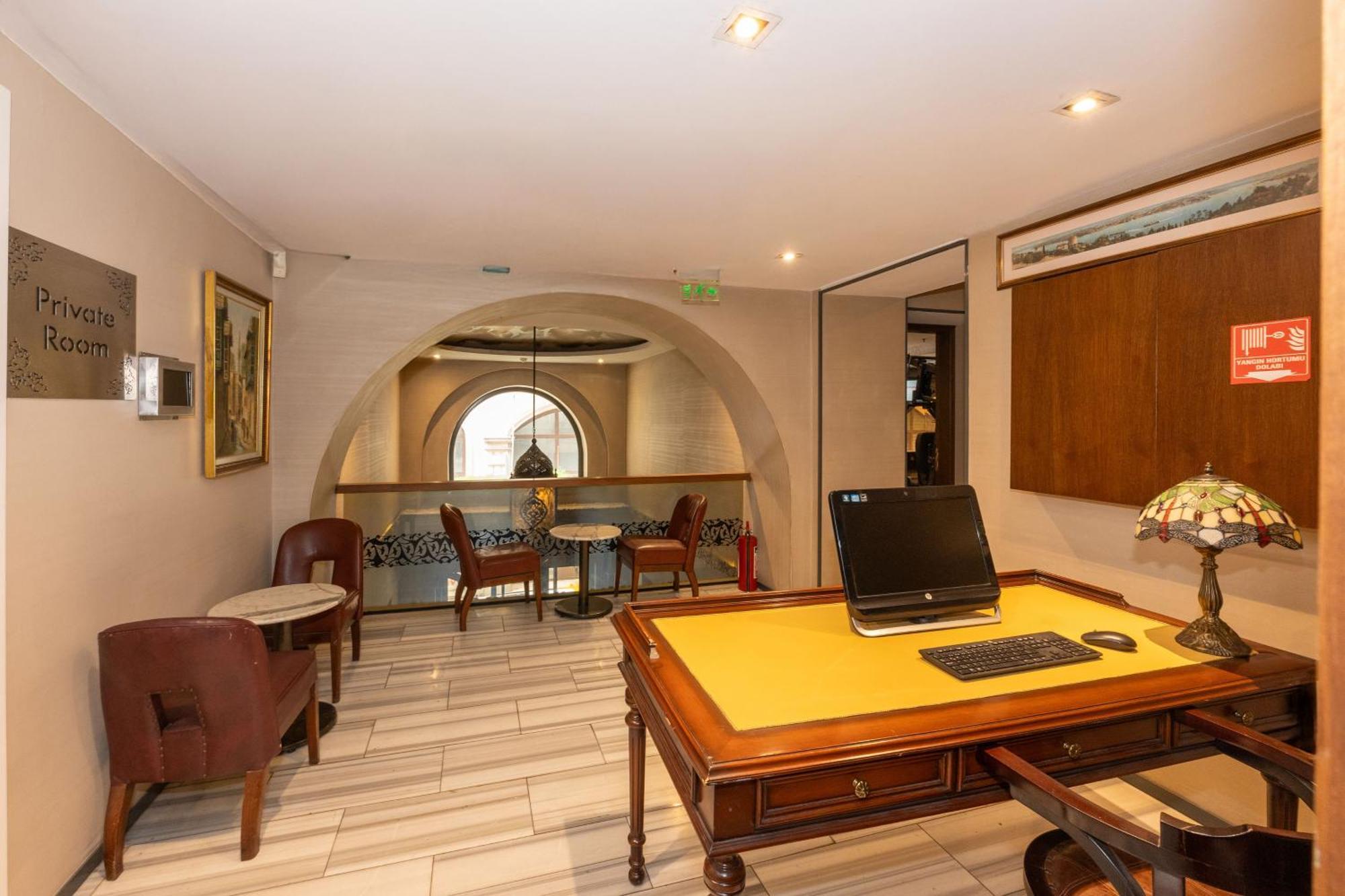 Pera Tulip & Hotel Istambul