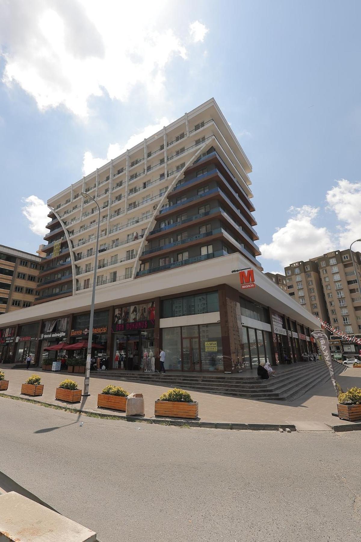 Luxury Designed Comfortable 2 & 1 Living Free Parking Garaj *