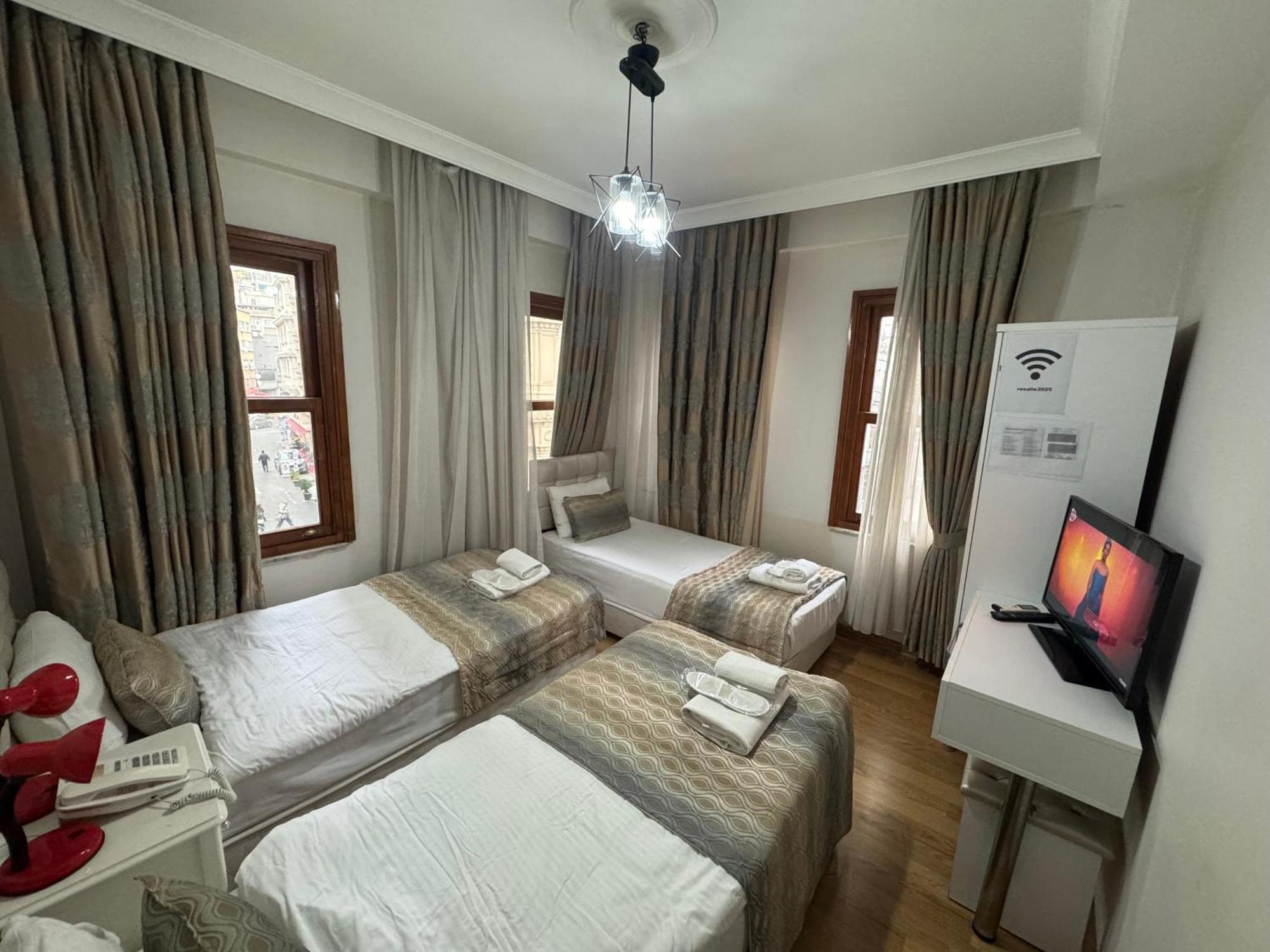 Rosalie Palace Otel
