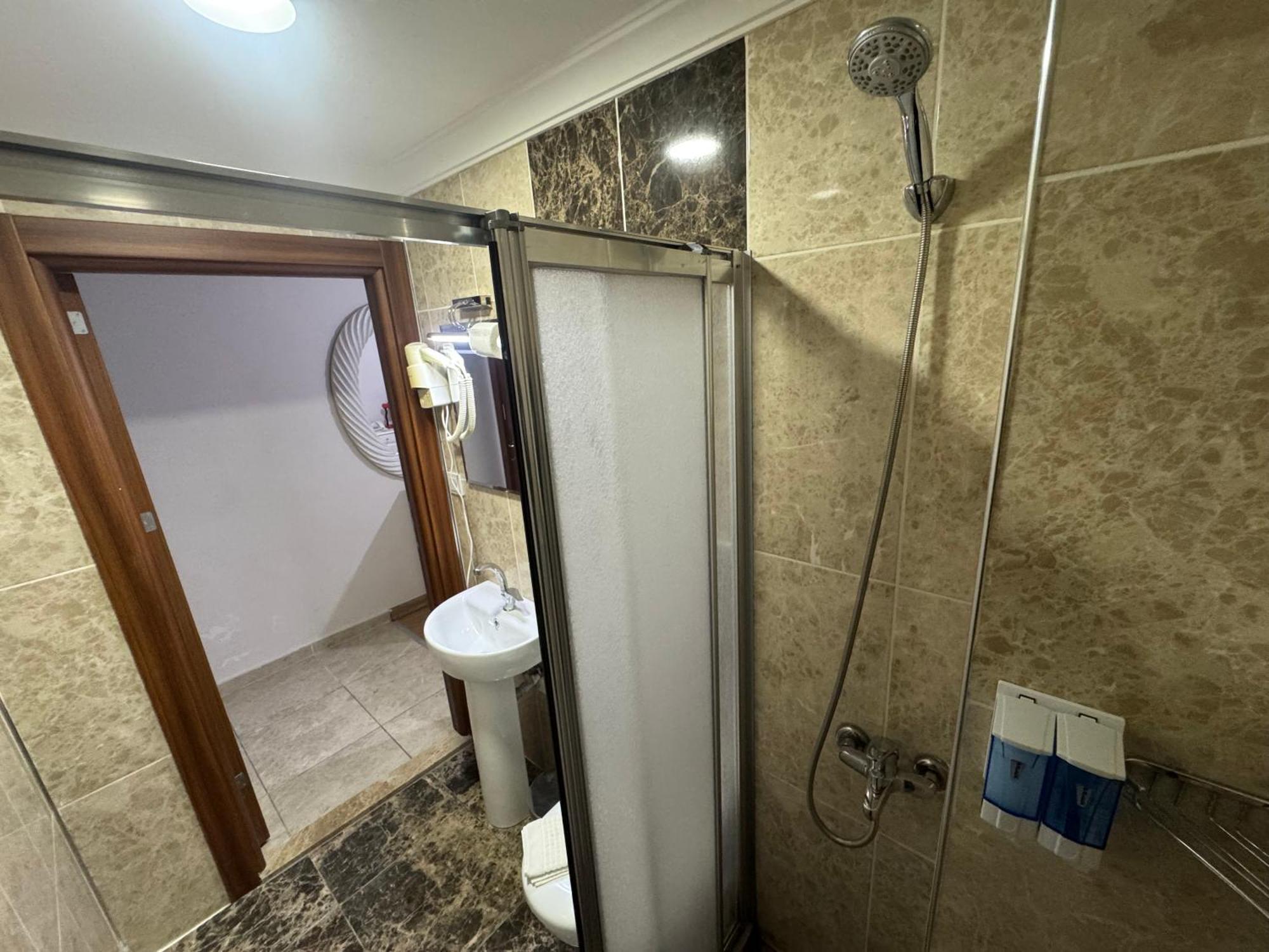 Rosalie Palace Otel 2*