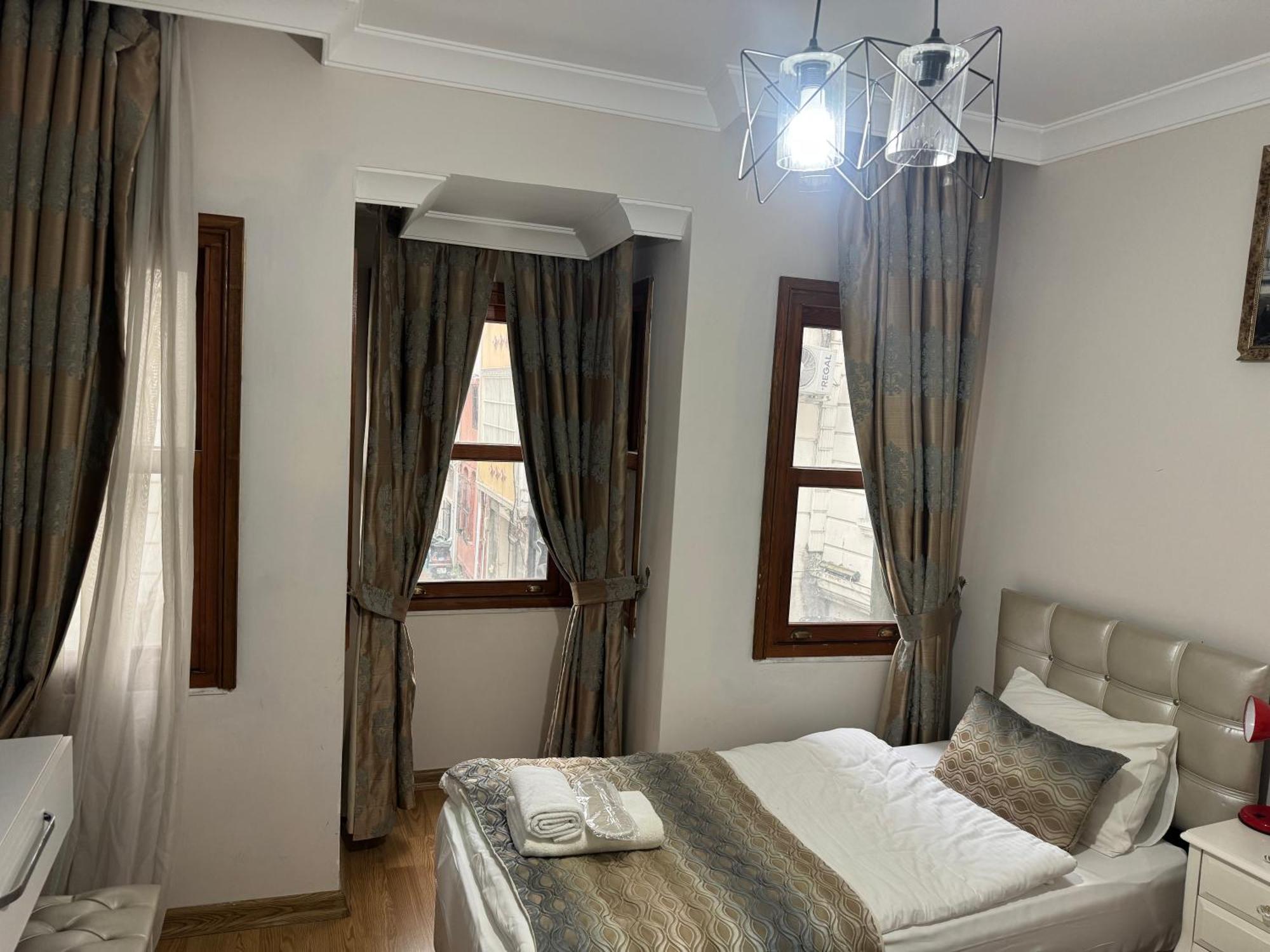 Rosalie Palace Otel İstanbul
