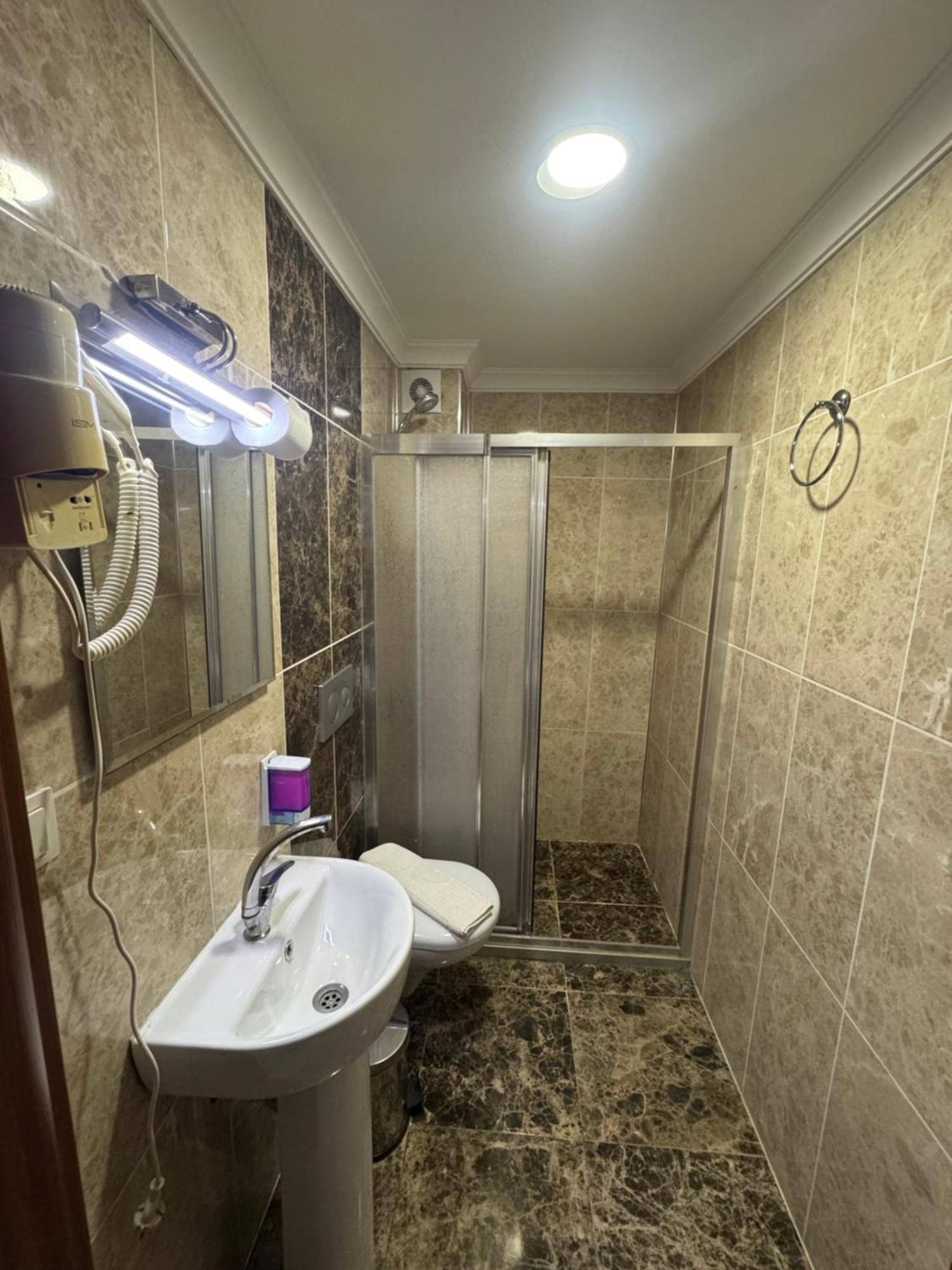Otel Rosalie Palace 2*