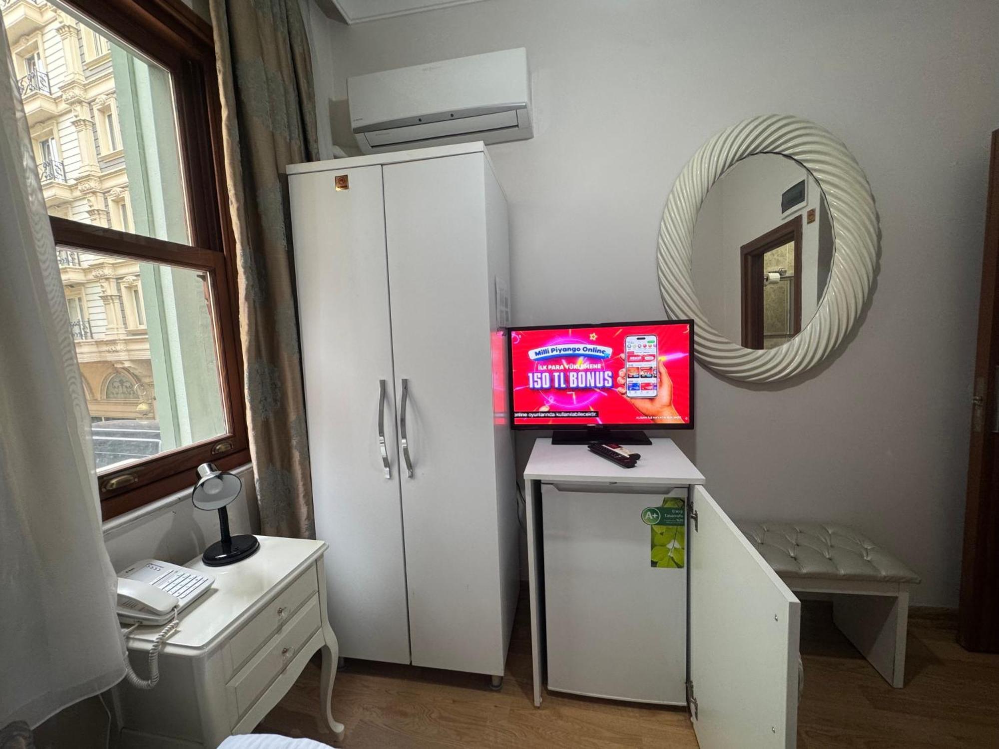 Otel Rosalie Palace 2*