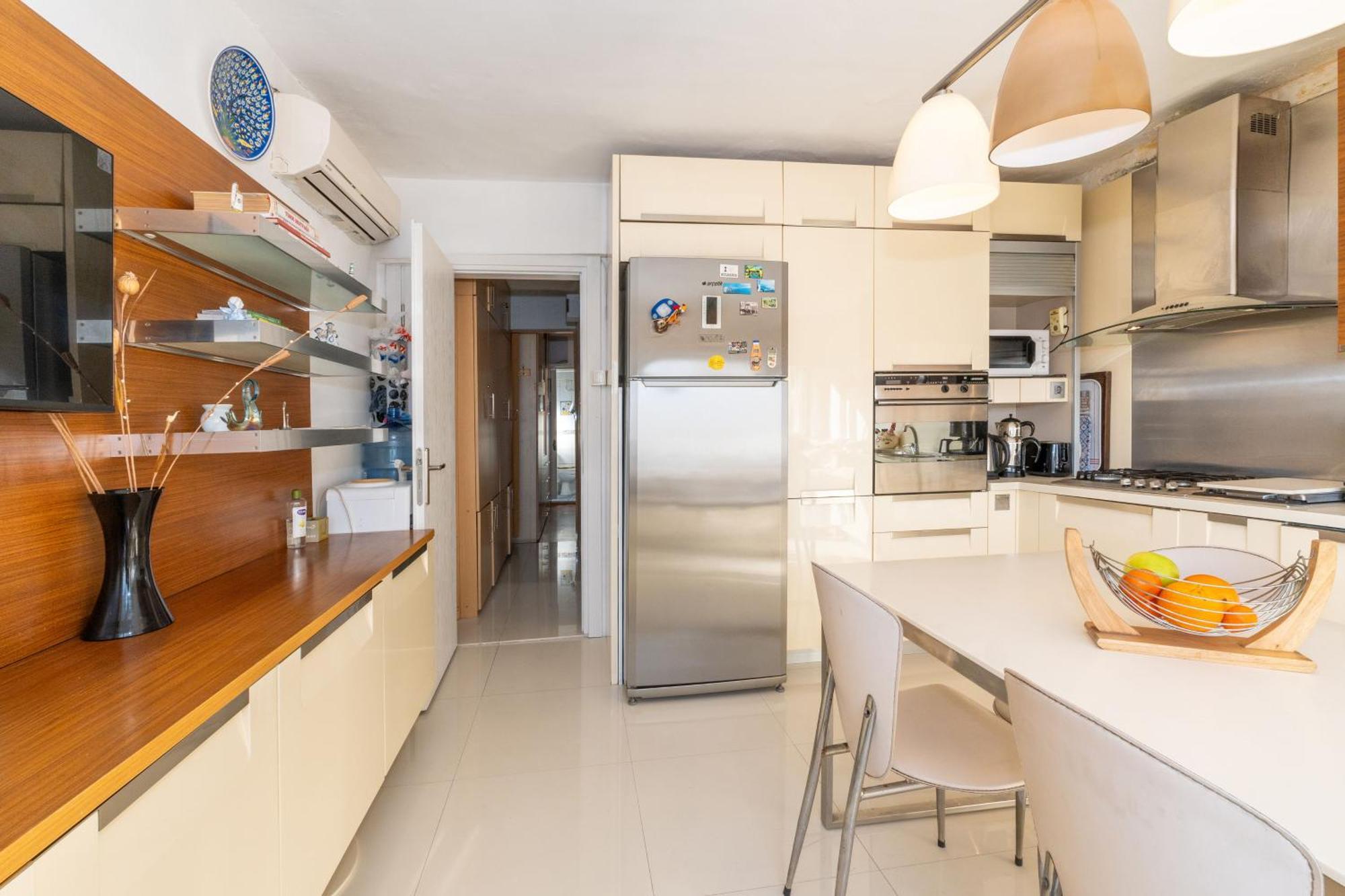Bosphorus View-airport Shutle-high Speed Wifi-private Parking Apartment