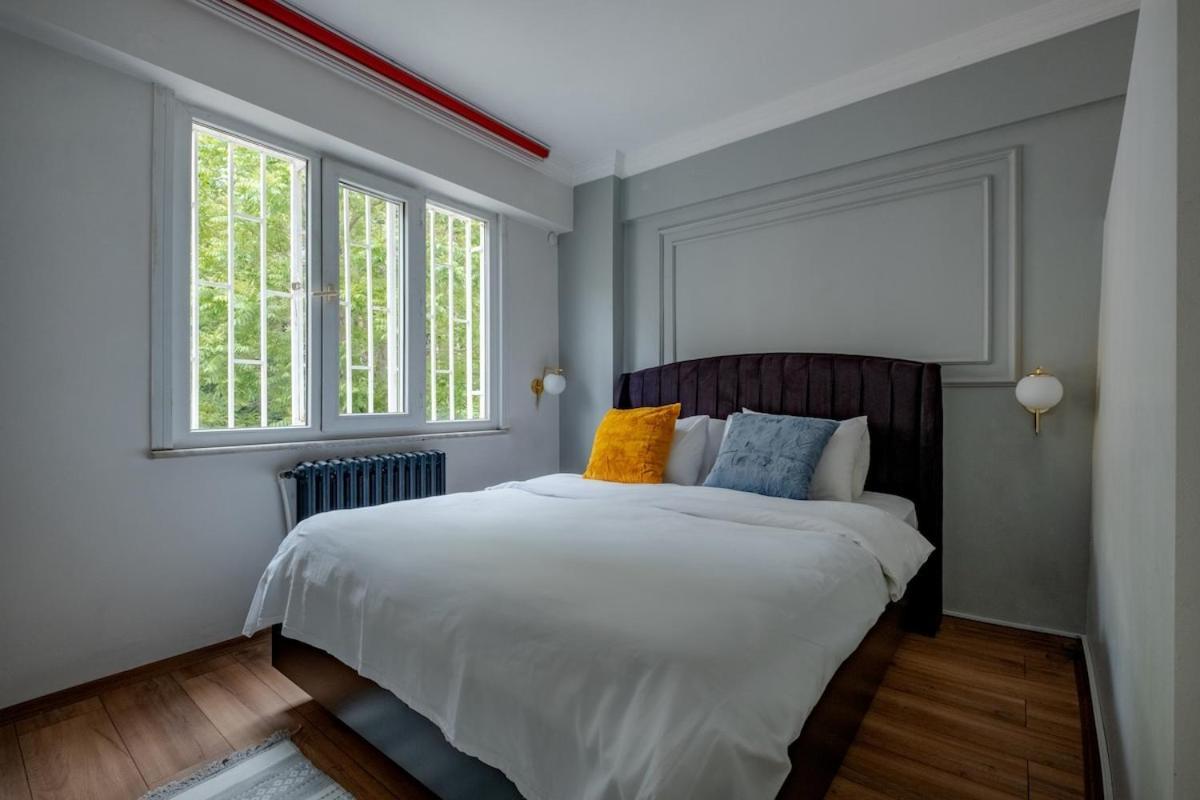 Bosphorus View With 2 Bedrooms And Location Apartment Istanbul