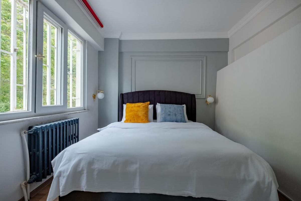 Bosphorus View With 2 Bedrooms And Location * Istanbul