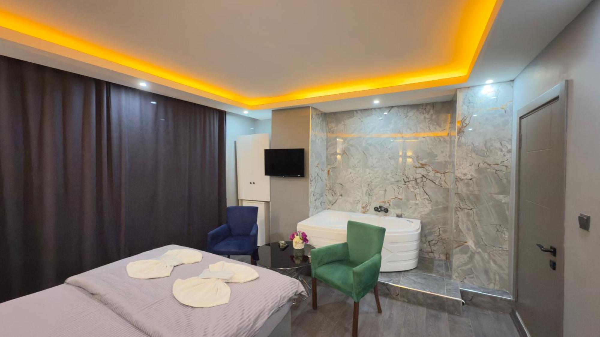 Hotel Cevas 3*
