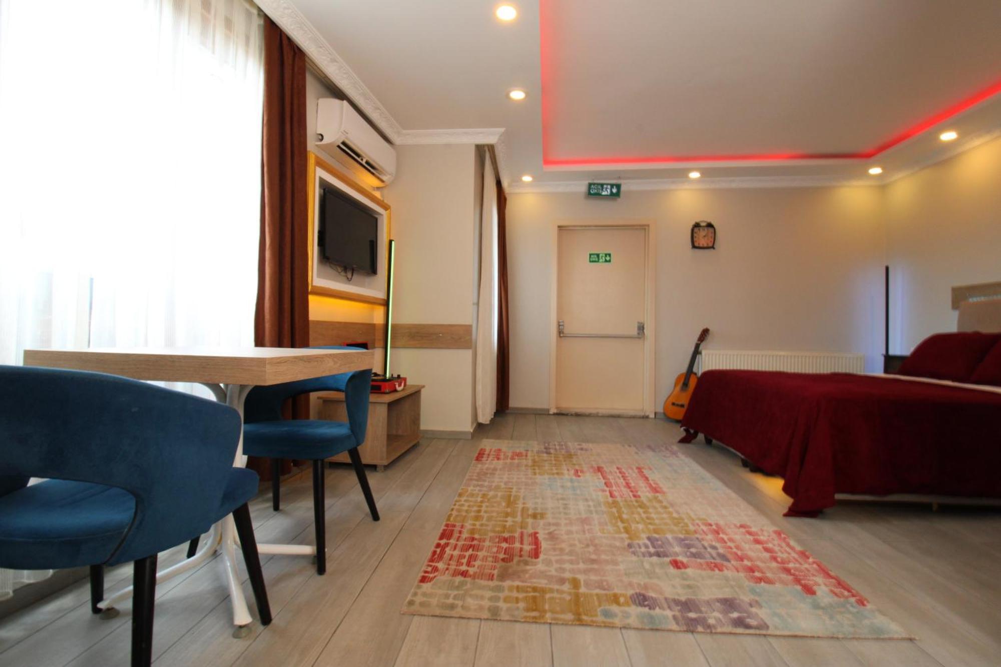 Sahra Kent Kadikoey Istanbul