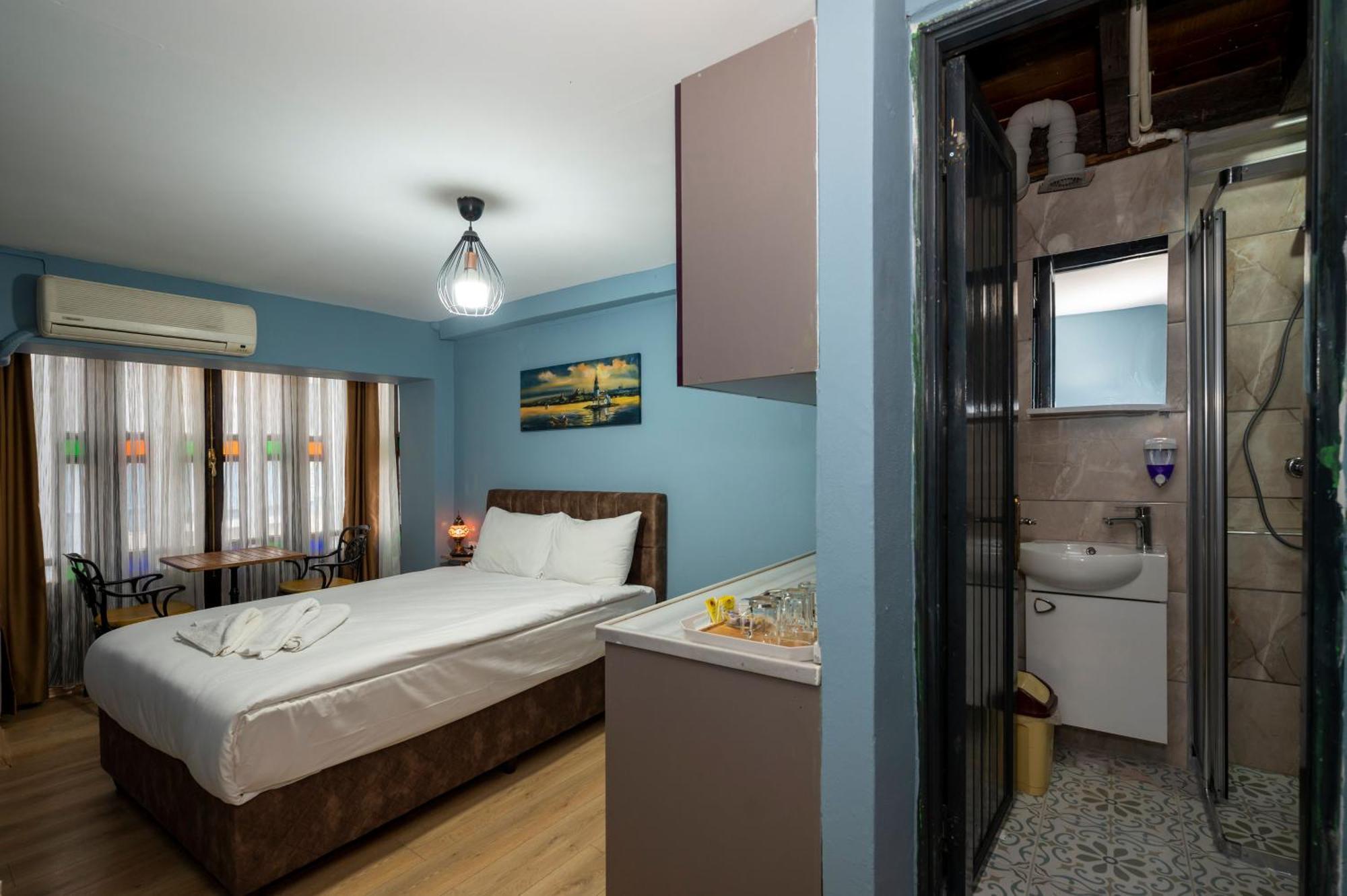Hotel Taksimantiqueotel Istanbul