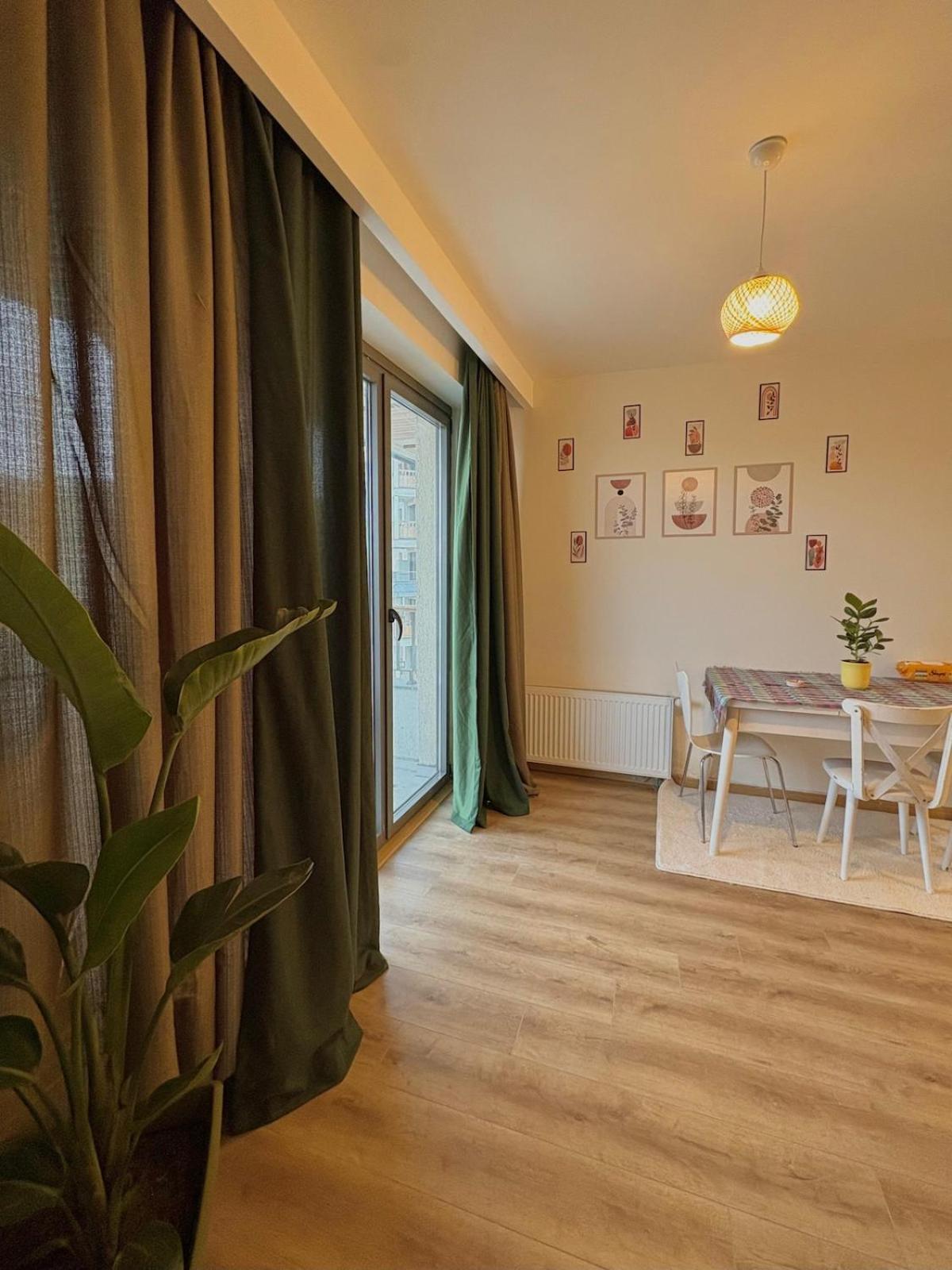 Apartment 10 Mins To Takism - Cenrtal & New Modern Flat
