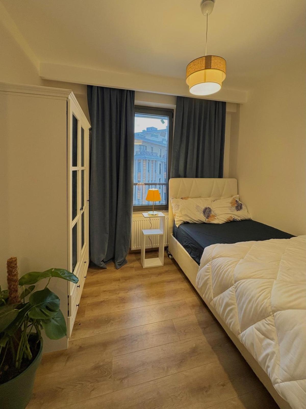 10 Mins To Takism - Cenrtal & New Modern Flat Apartment *