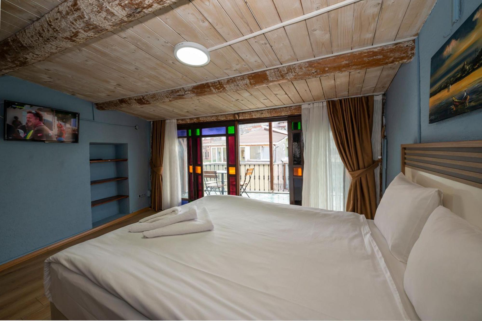 Taksimantiqueotel