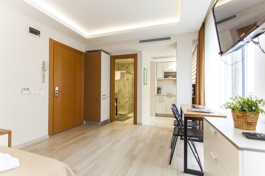 Holas Apartment *