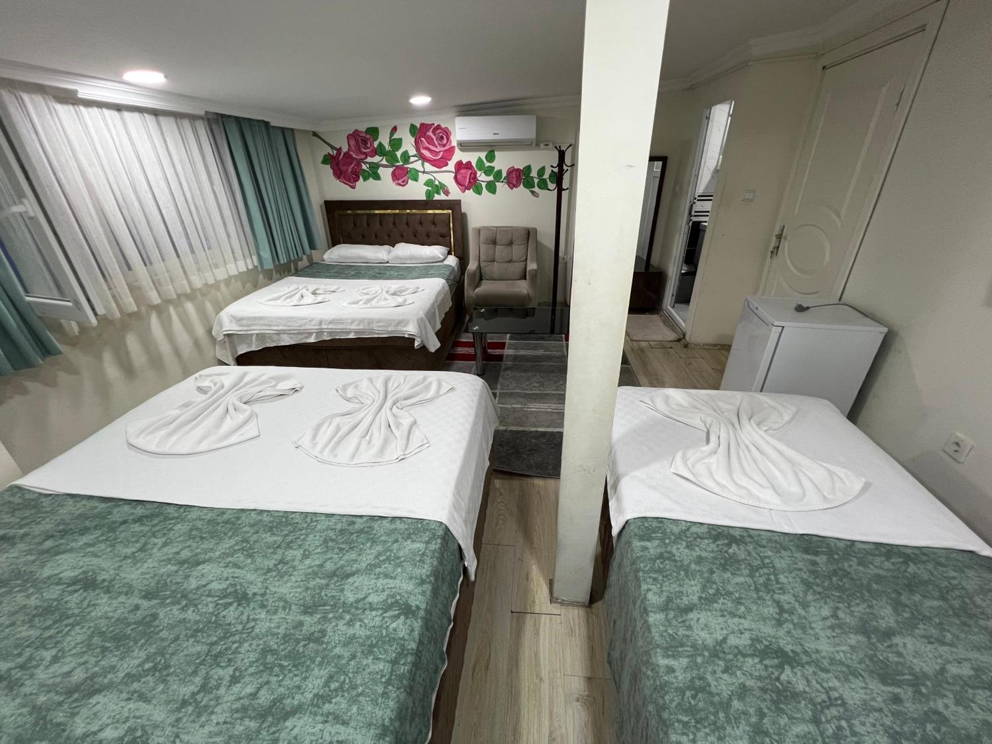Sultanahmet Blue Yacht House *