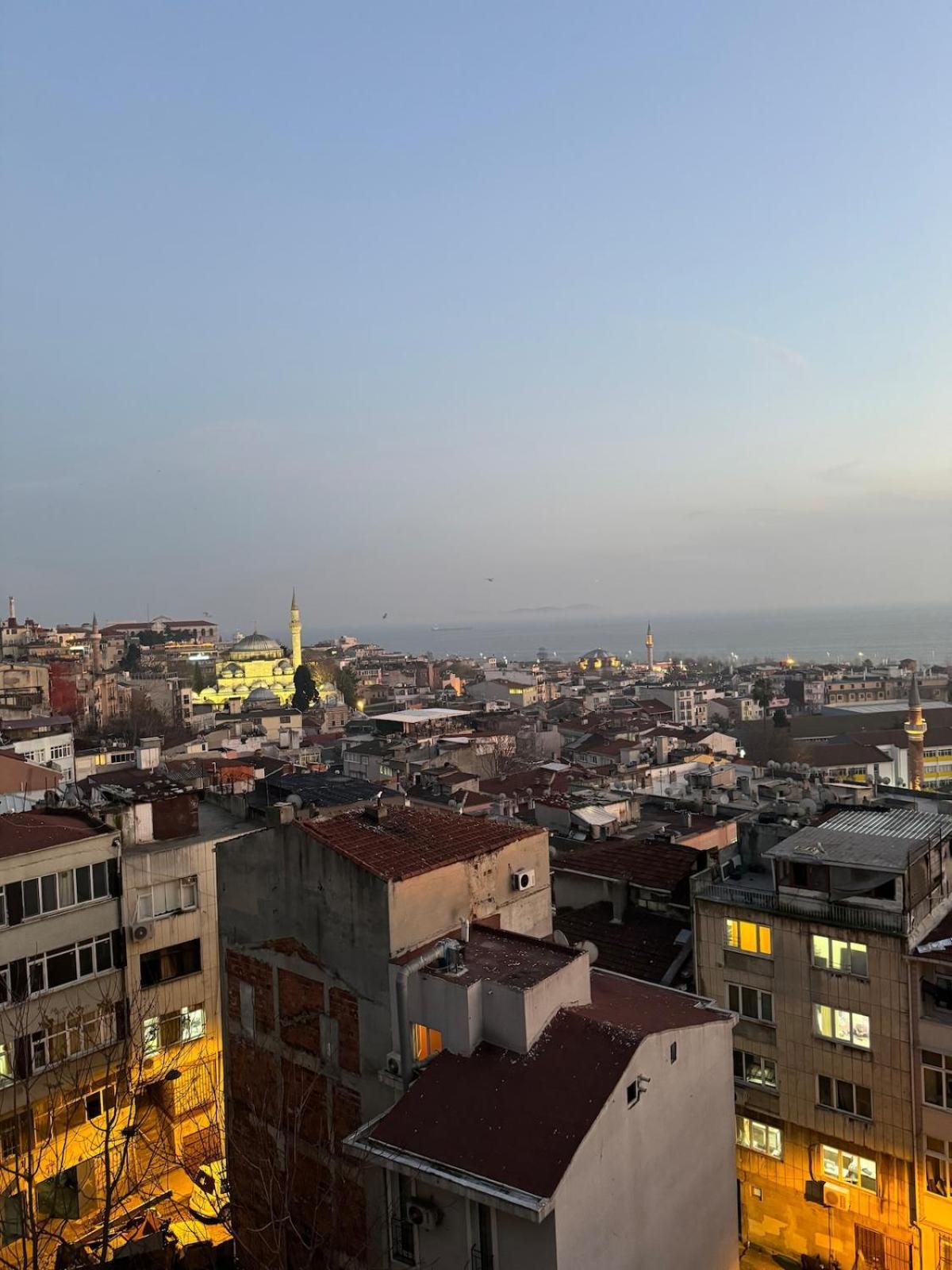 Apartment Bosphorus View And Cozy House!
