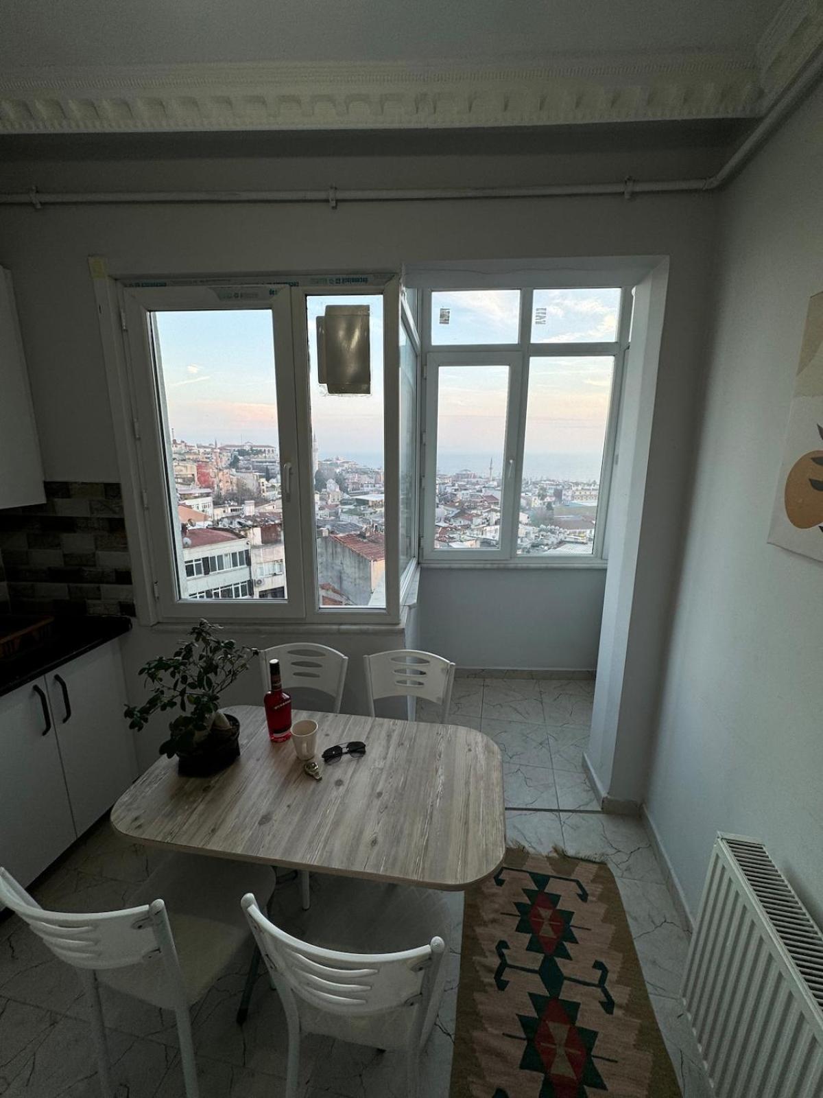 Apartment Bosphorus View And Cozy House! Istanbul