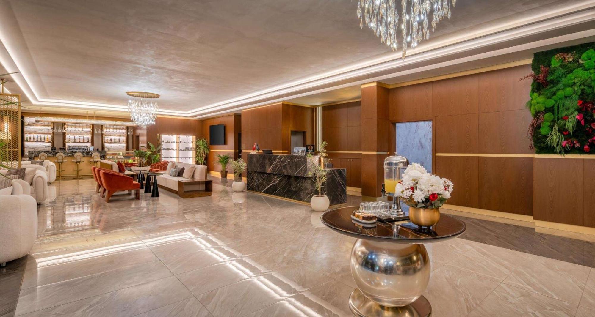 Western Premier Hidden Hills Hotel