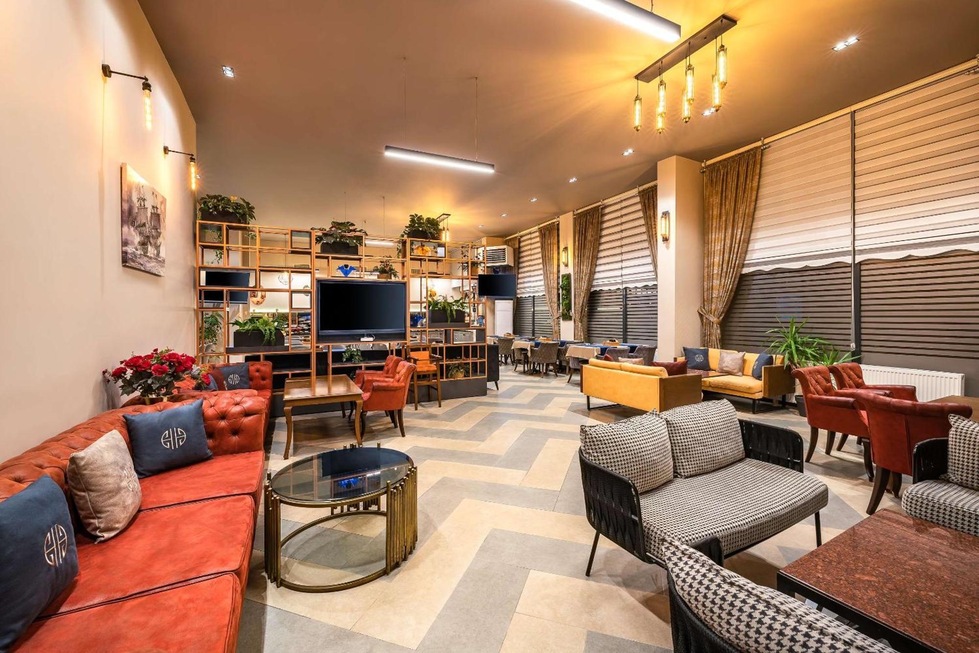 Western Premier Hidden Hills
