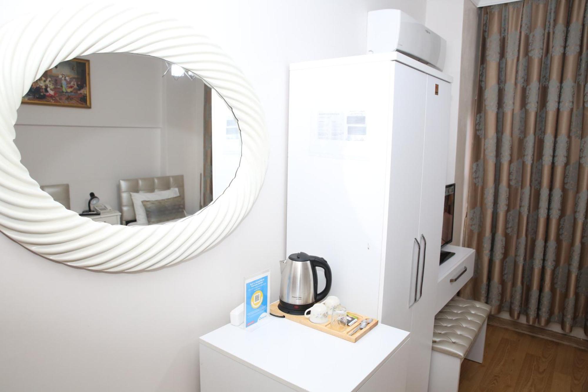 Rosalie Palace Otel 2*