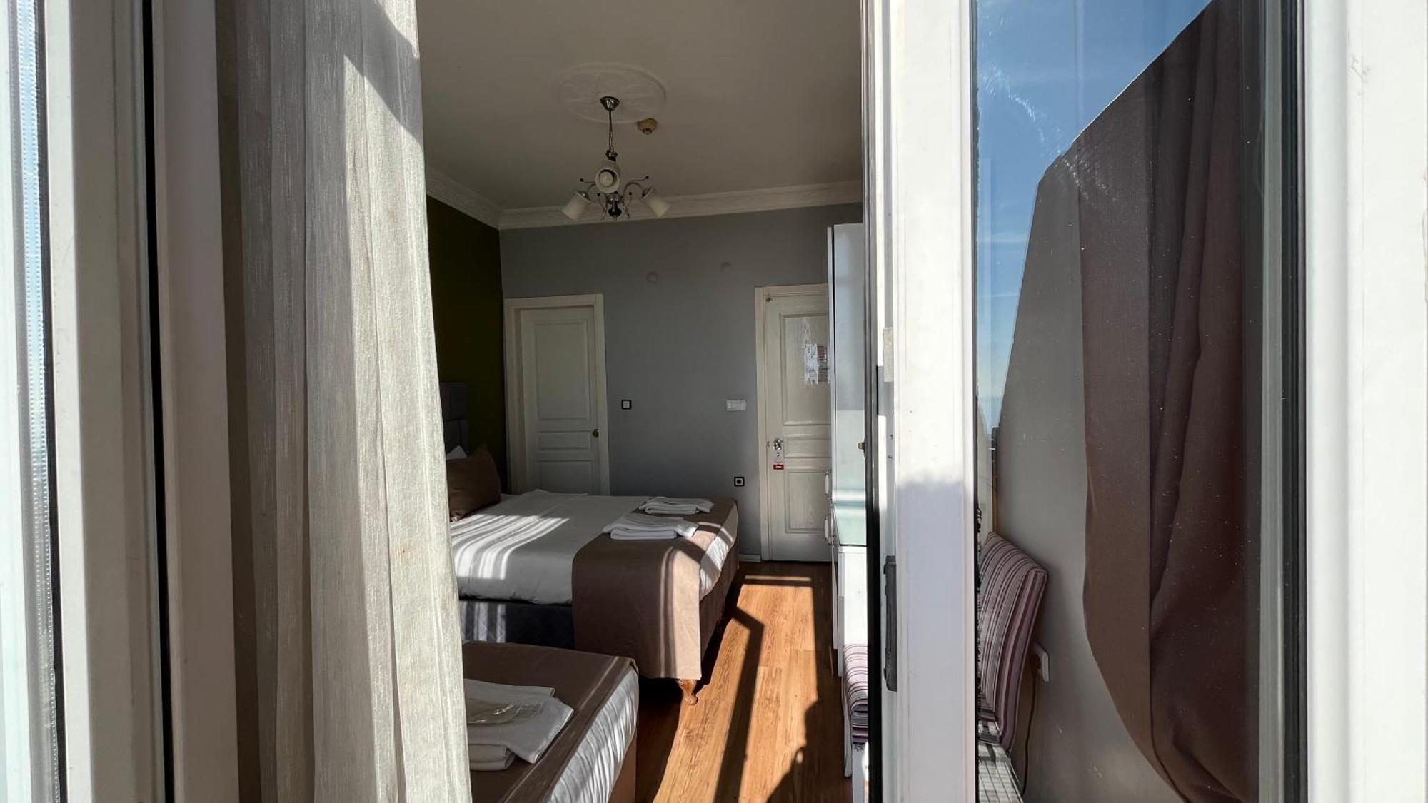 Tulip House 3*