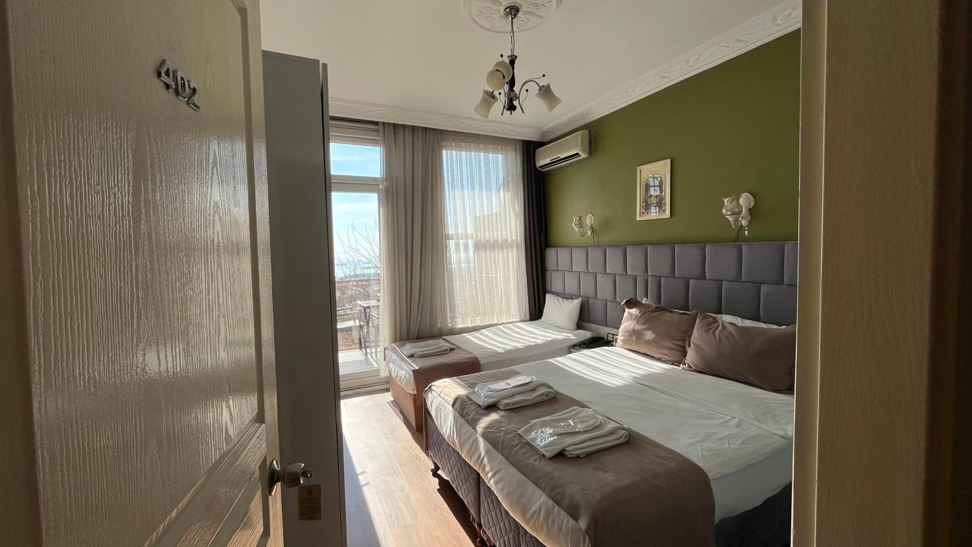 Hotel Tulip House 3*