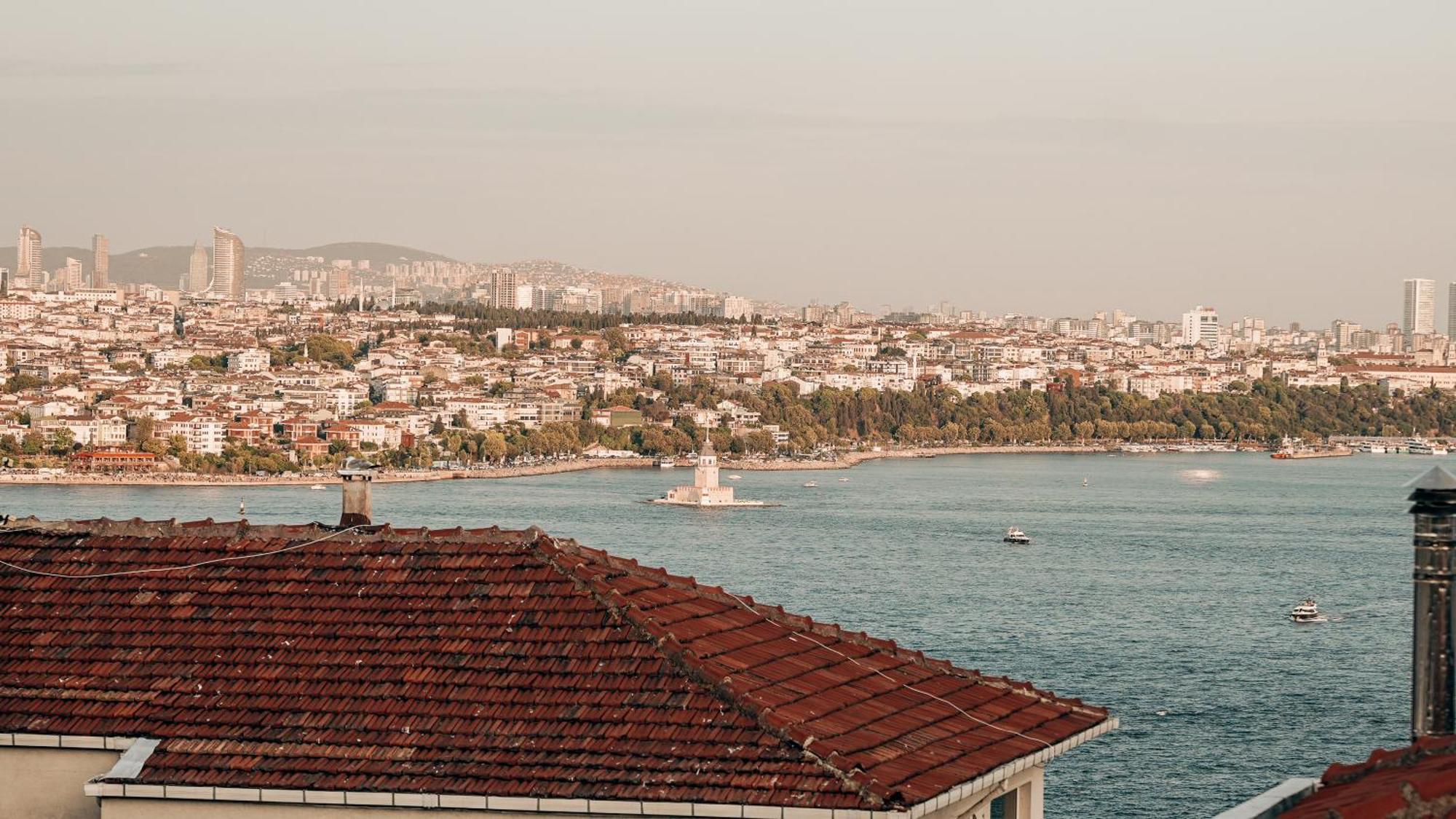 Bosphorus View Oasis 3 Br- 2 Ba *