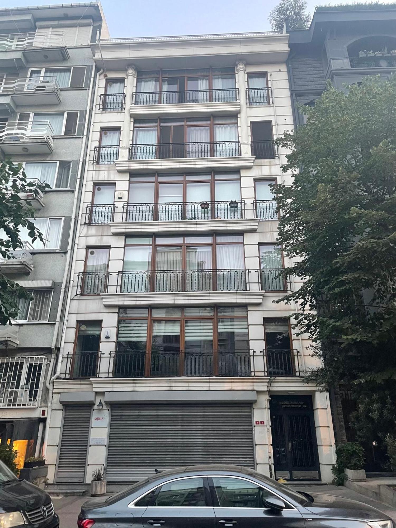 Bosphorus View Oasis 3 Br- 2 Ba Apartment *