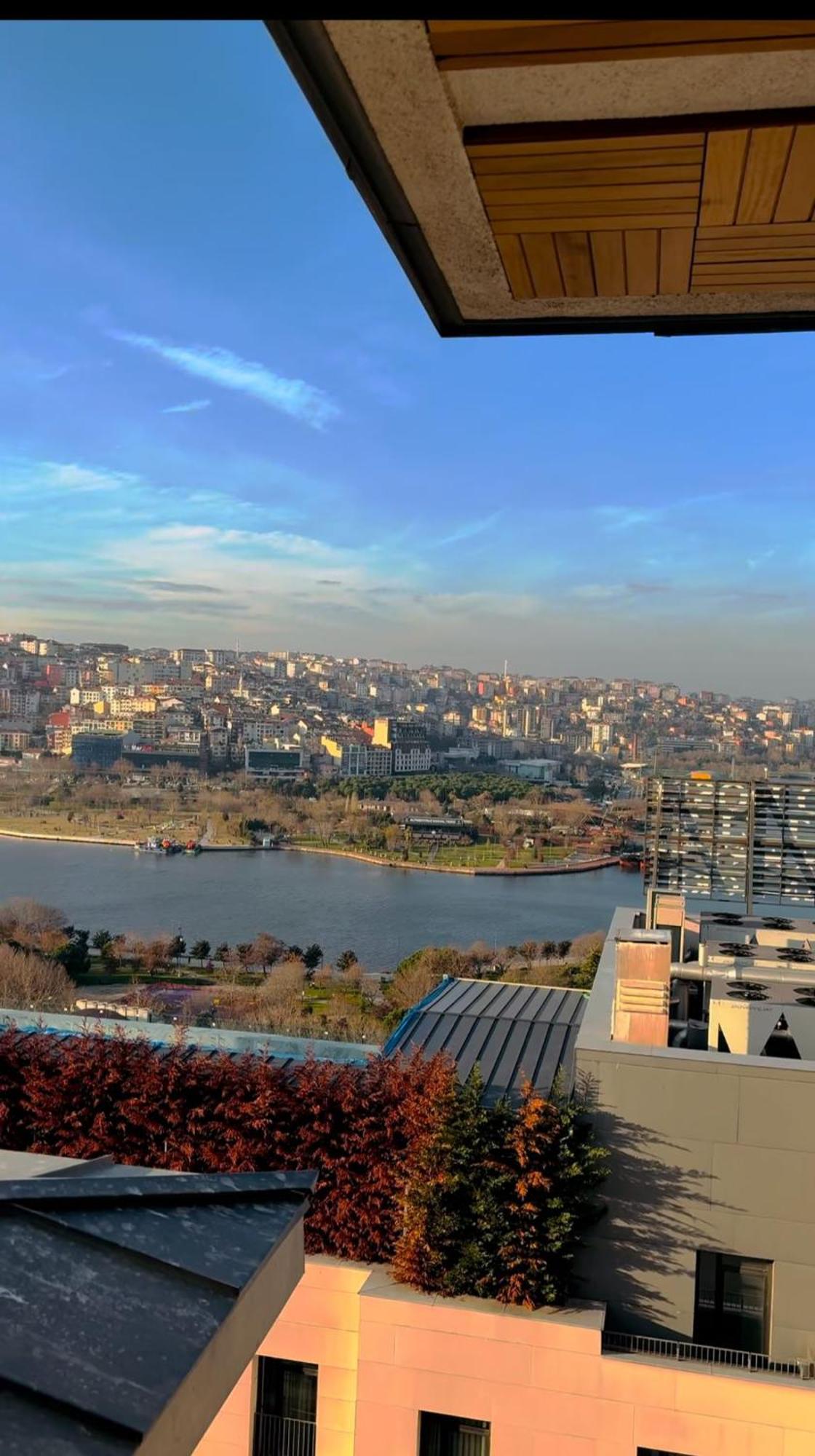 10 Mins To Takism - Cenrtal & New Modern Flat * Istanbul