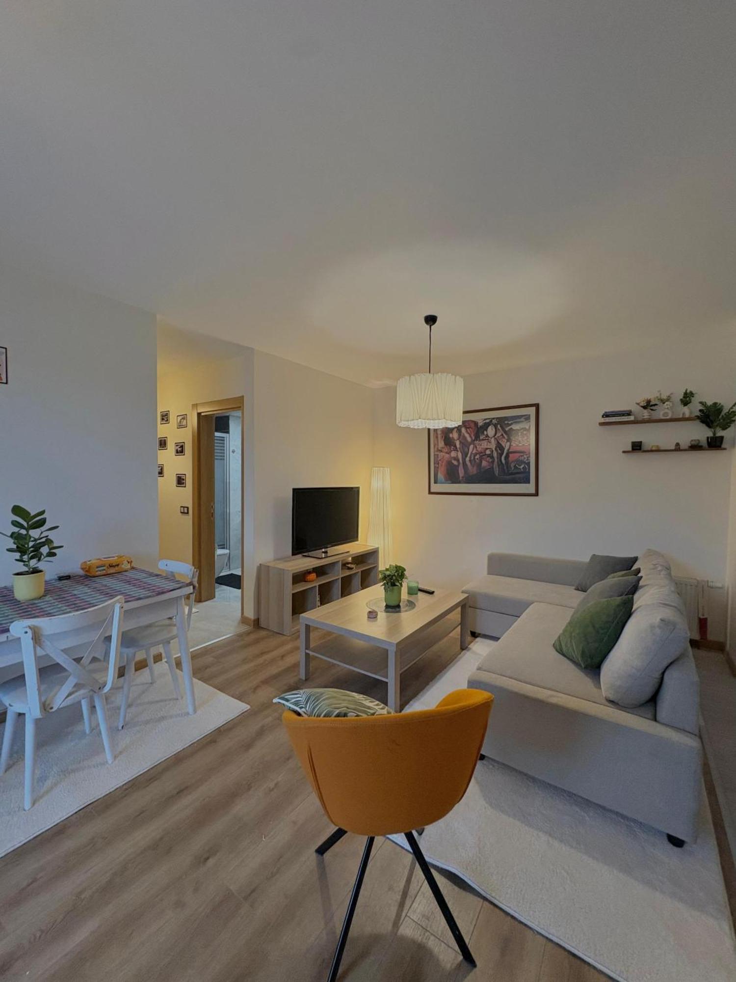 10 Mins To Takism - Cenrtal & New Modern Flat *